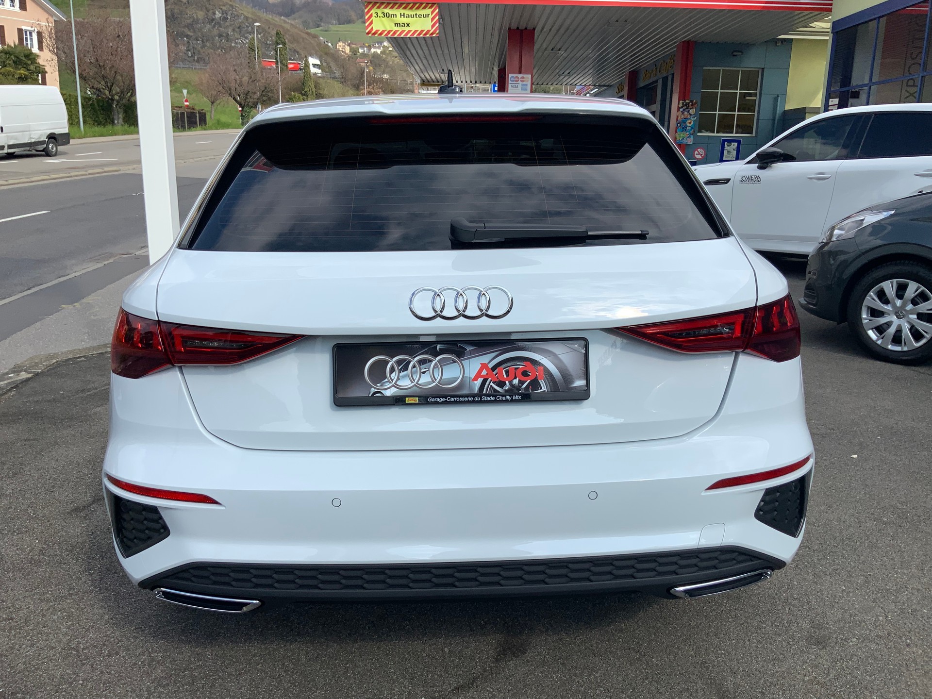 AUDI A3 Sportback 40 TFSI e S line S-tronic-image-13