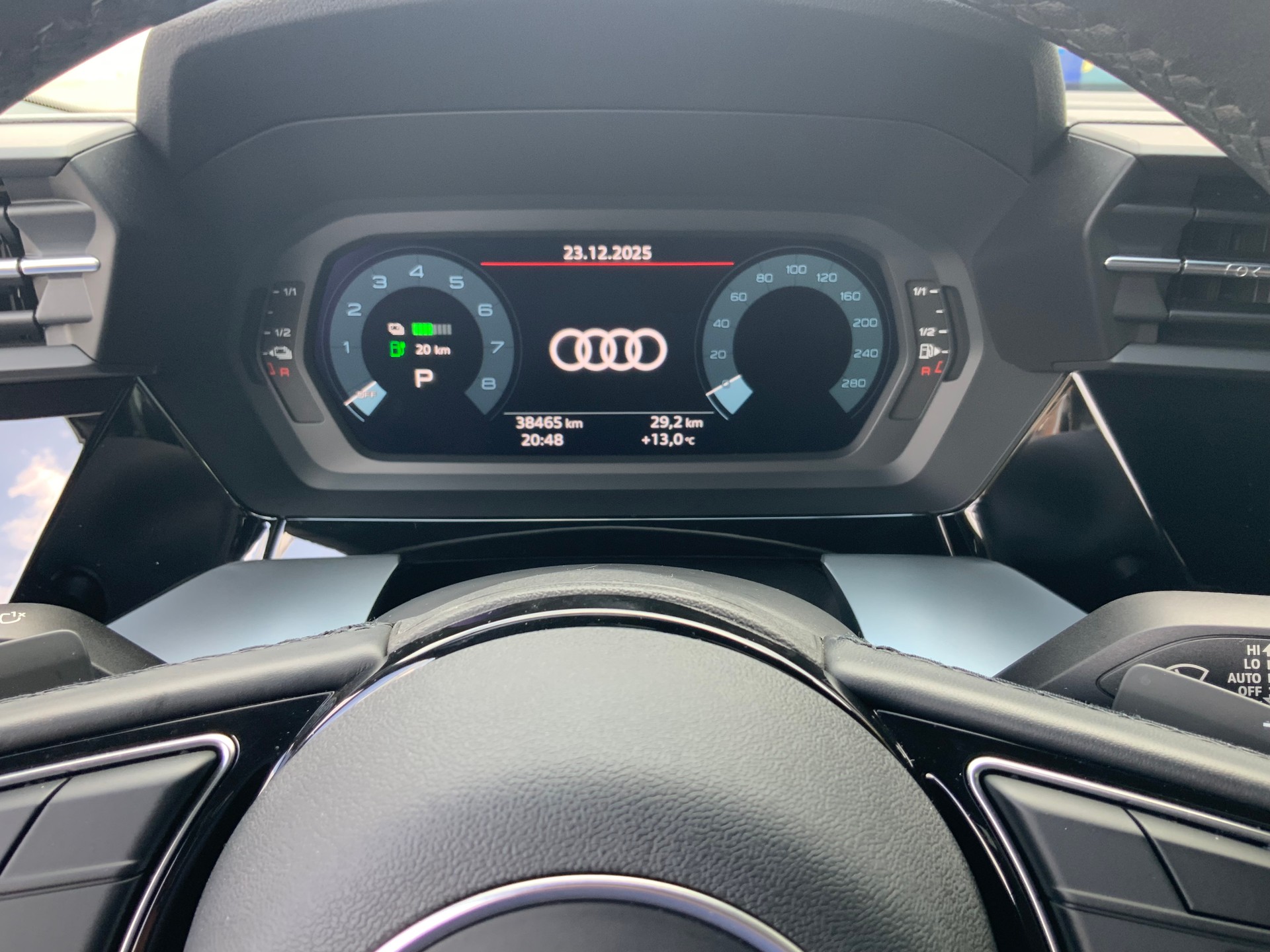 AUDI A3 Sportback 40 TFSI e S line S-tronic-image-5