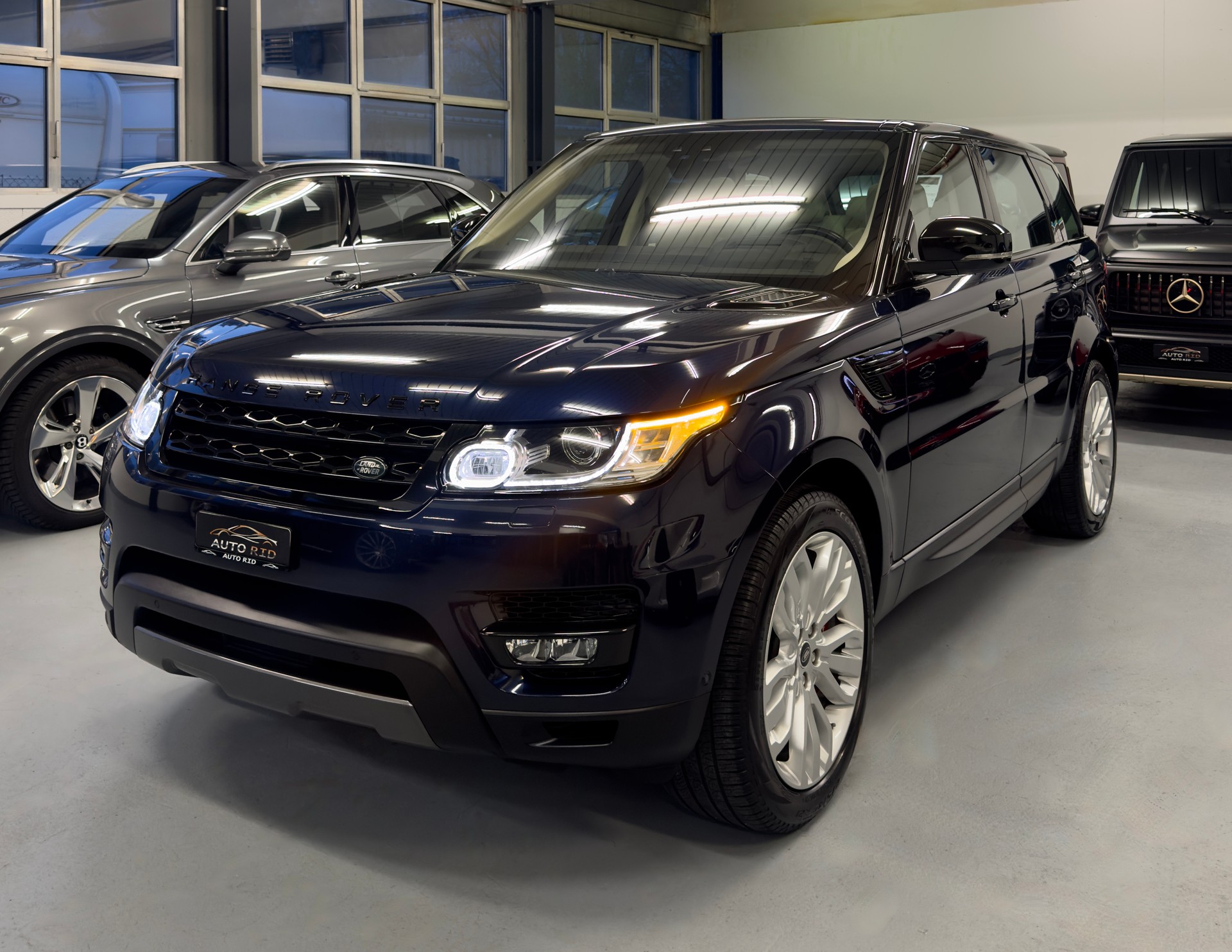 LAND ROVER Range Rover Sport 3.0 SDV6 HSE Automatic-showroom-element-2