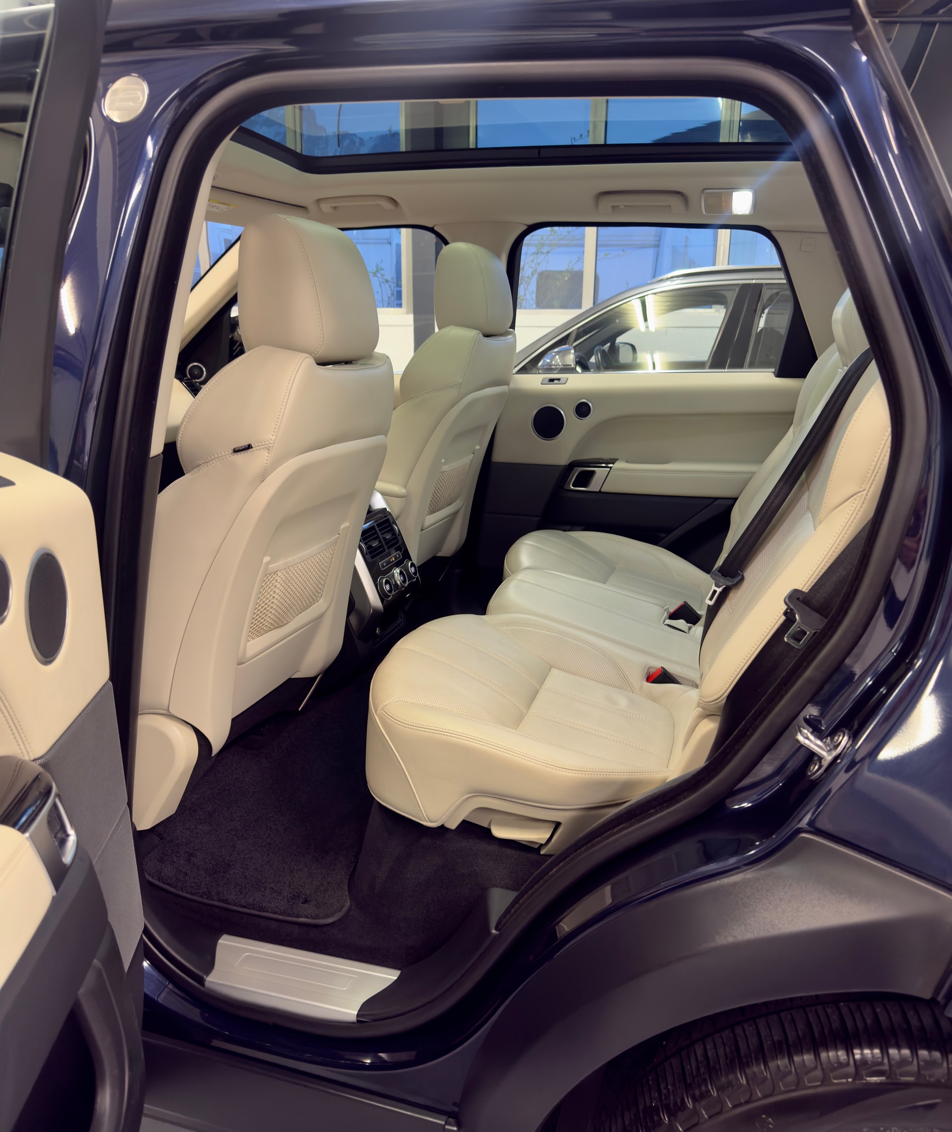 LAND ROVER Range Rover Sport 3.0 SDV6 HSE Automatic-image-7