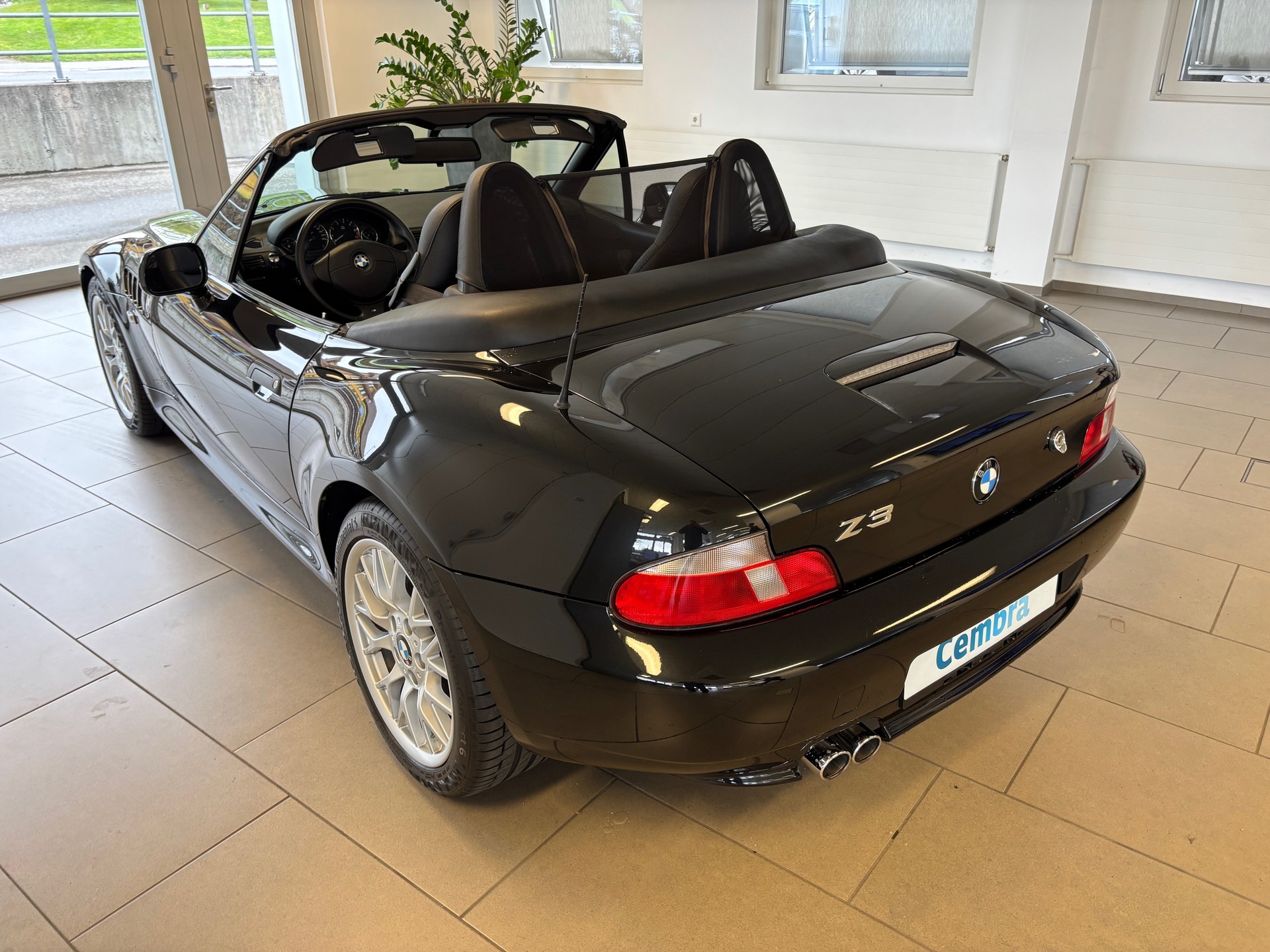 BMW Z3 3.0i Roadster Sport Edition-image-16