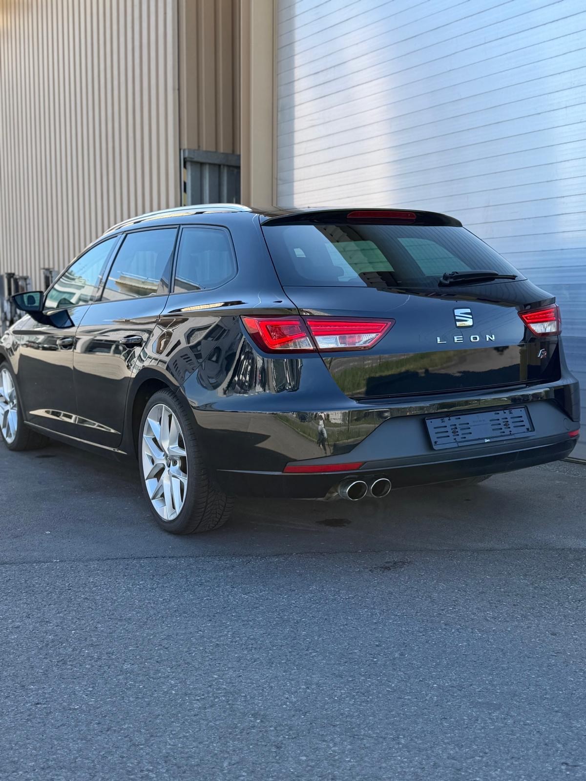 SEAT Leon ST 1.8 TSI FR DSG-showroom-element-3