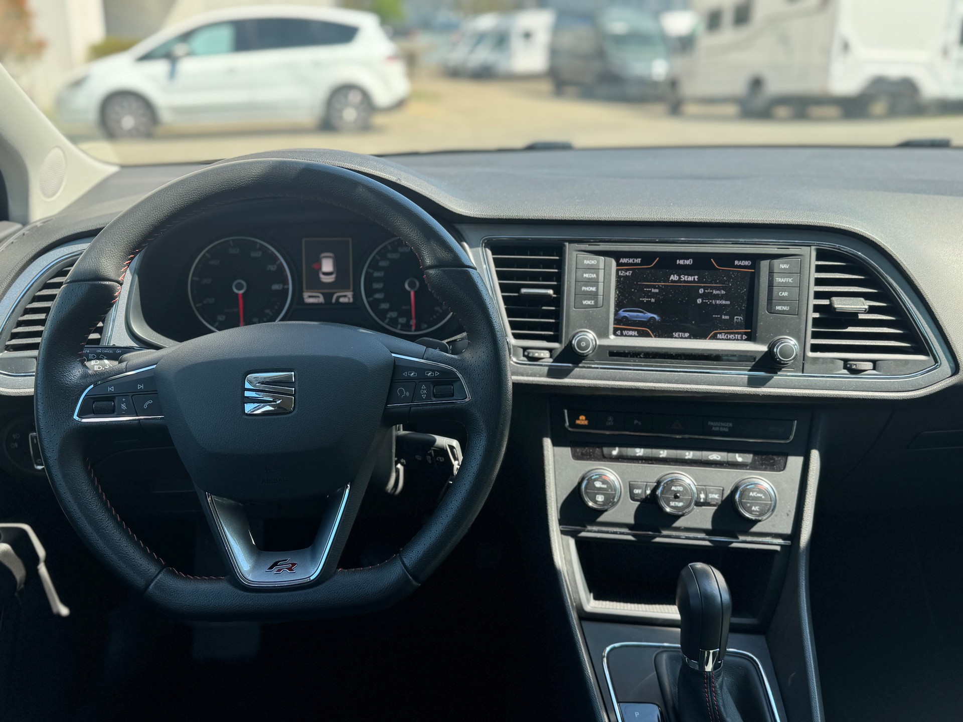 SEAT Leon ST 1.8 TSI FR DSG-image-9