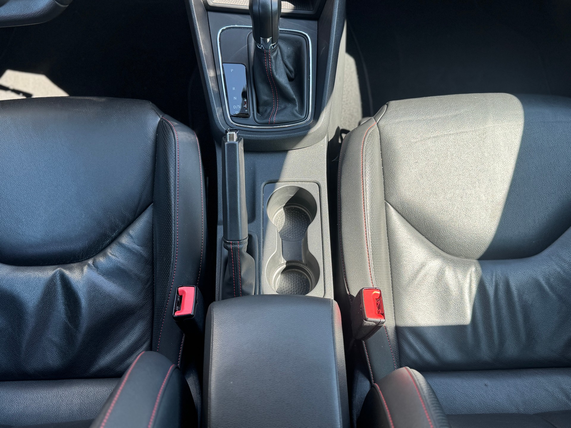 SEAT Leon ST 1.8 TSI FR DSG-image-13