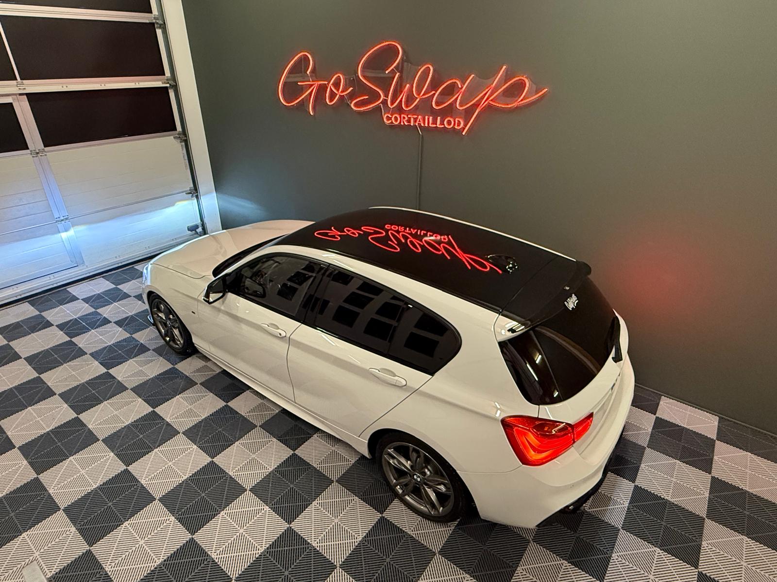 BMW M140i xDrive Steptronic-showroom-element-2