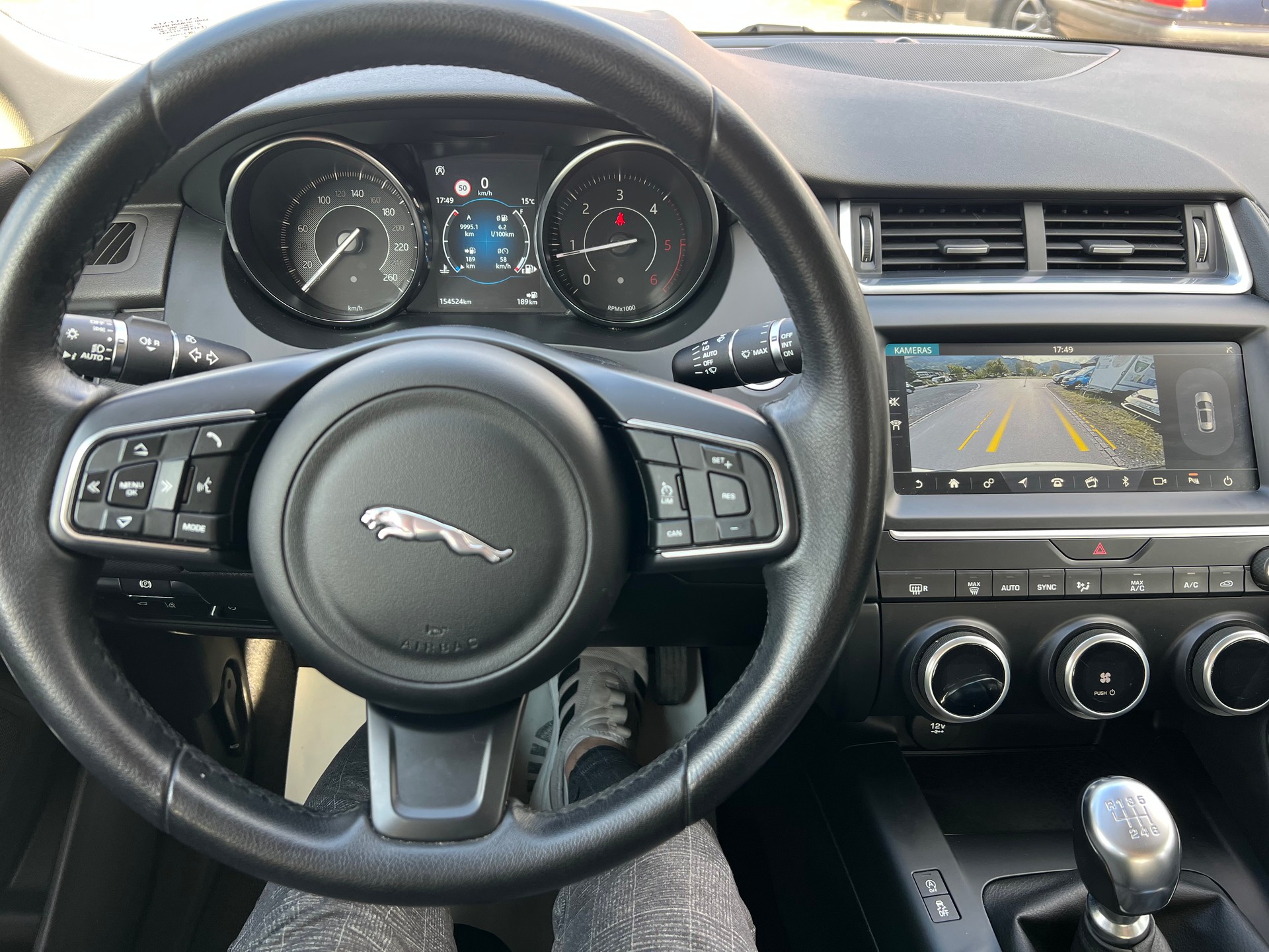 JAGUAR E-Pace 2.0d D150 R-Dynamic S (CHF149.10/Monat)-image-14