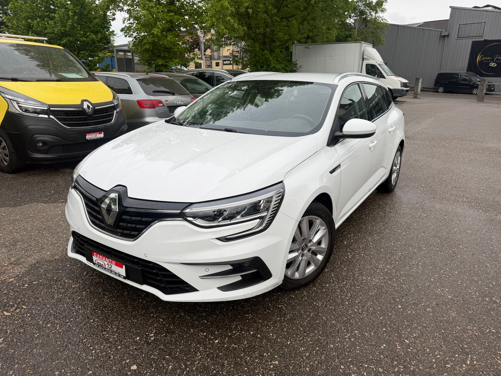 RENAULT Mégane Grandtour 1.5 dCi Zen EDC * Gr. Navi * Klima-auto * PDC V+H * Tempomat * Frisch Ab MFK