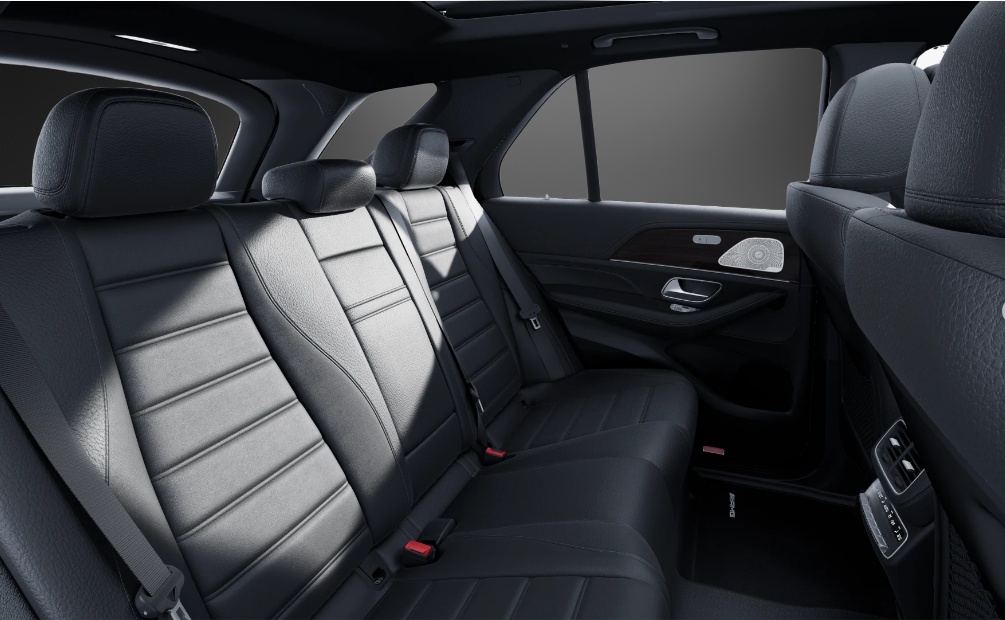 MERCEDES-BENZ GLE 300 d 4Matic 9G-Tronic-image-9