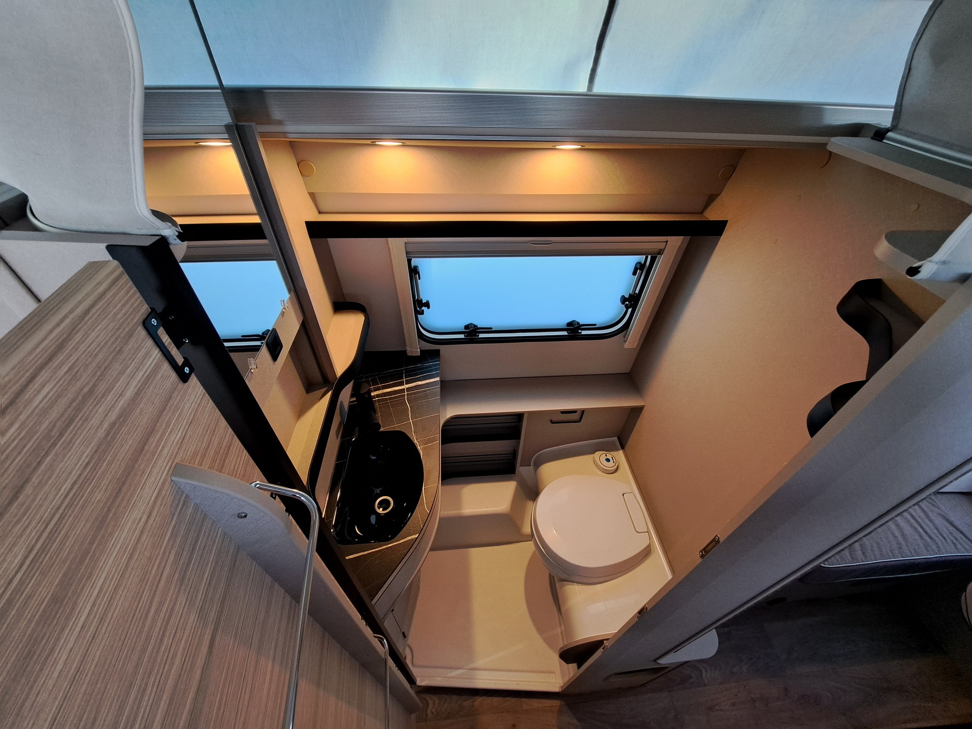 HYMER Eriba 642-image-4