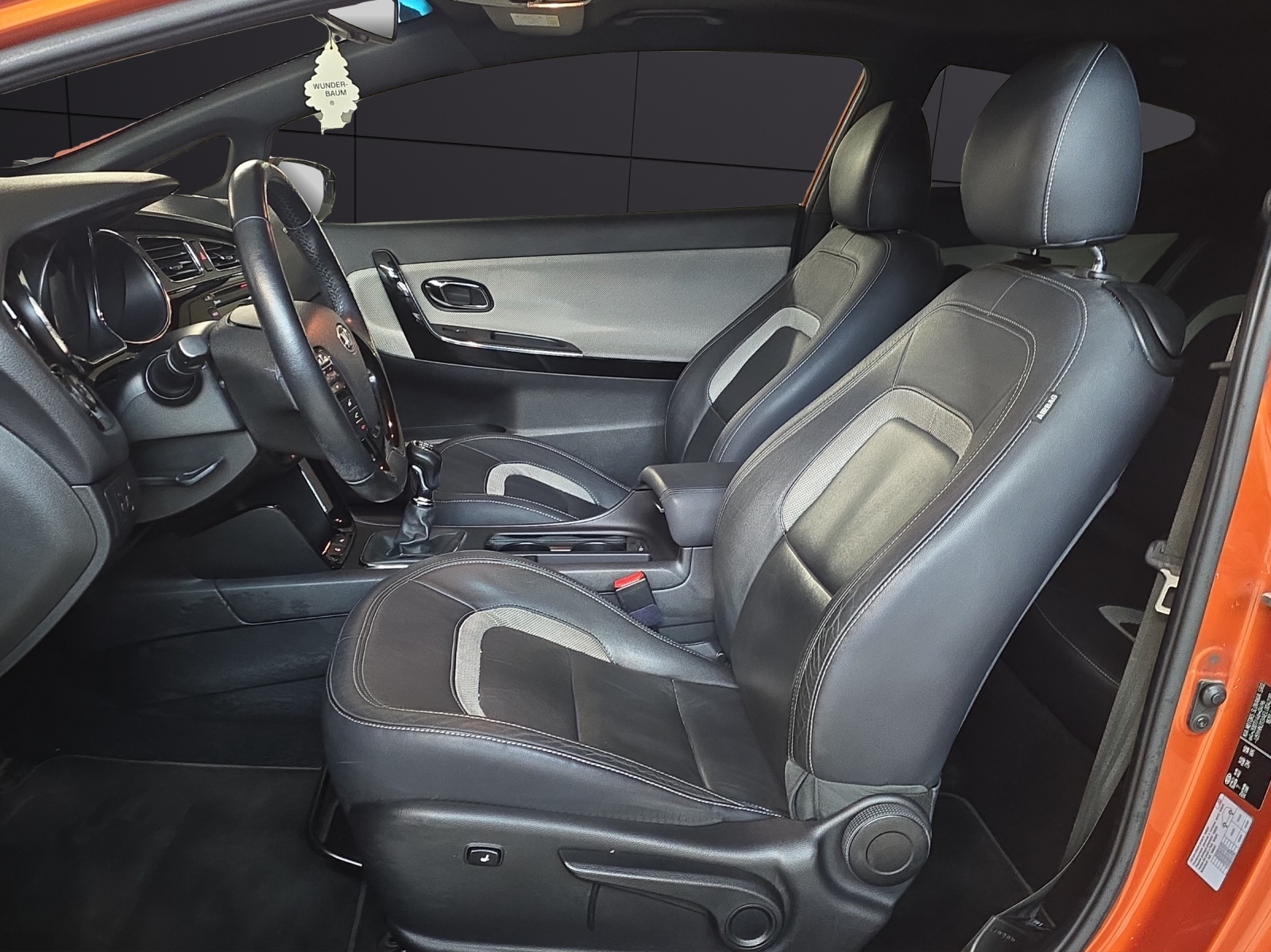 KIA Pro_Cee'd 1.6 GDi-image-8