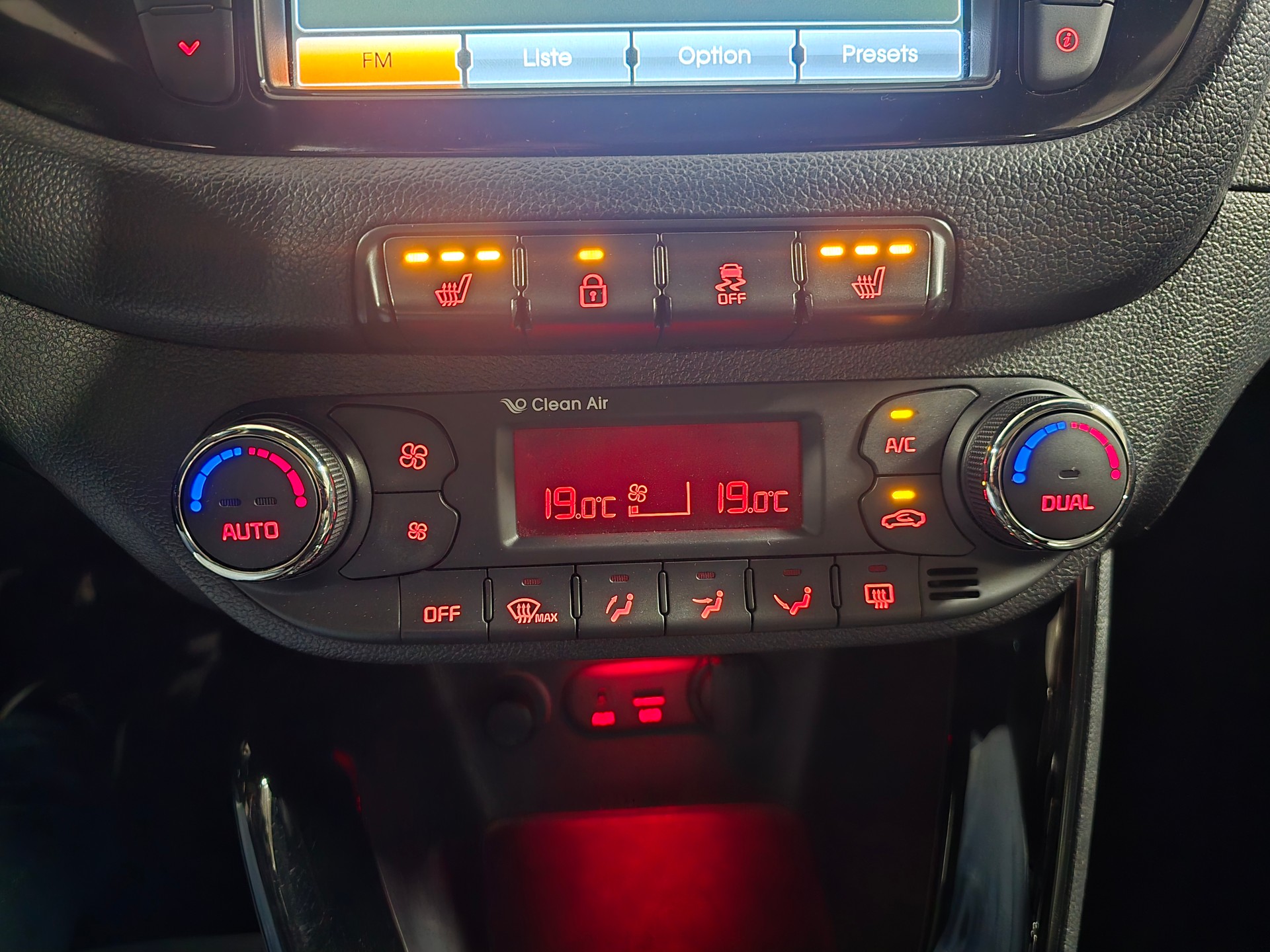 KIA Pro_Cee'd 1.6 GDi-image-16
