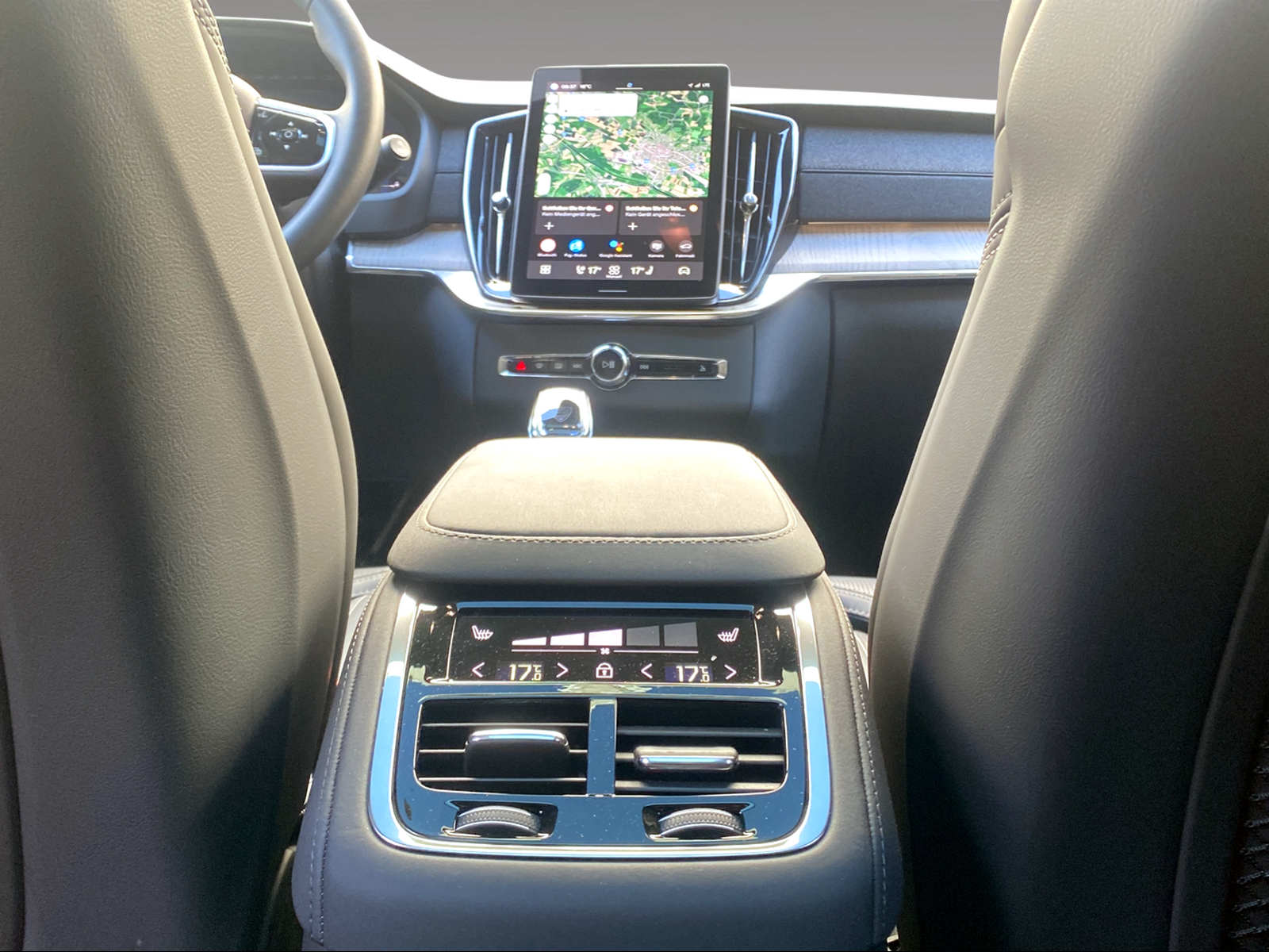 VOLVO XC90 2.0 T8 TE Ultra Bright eAWD-image-19