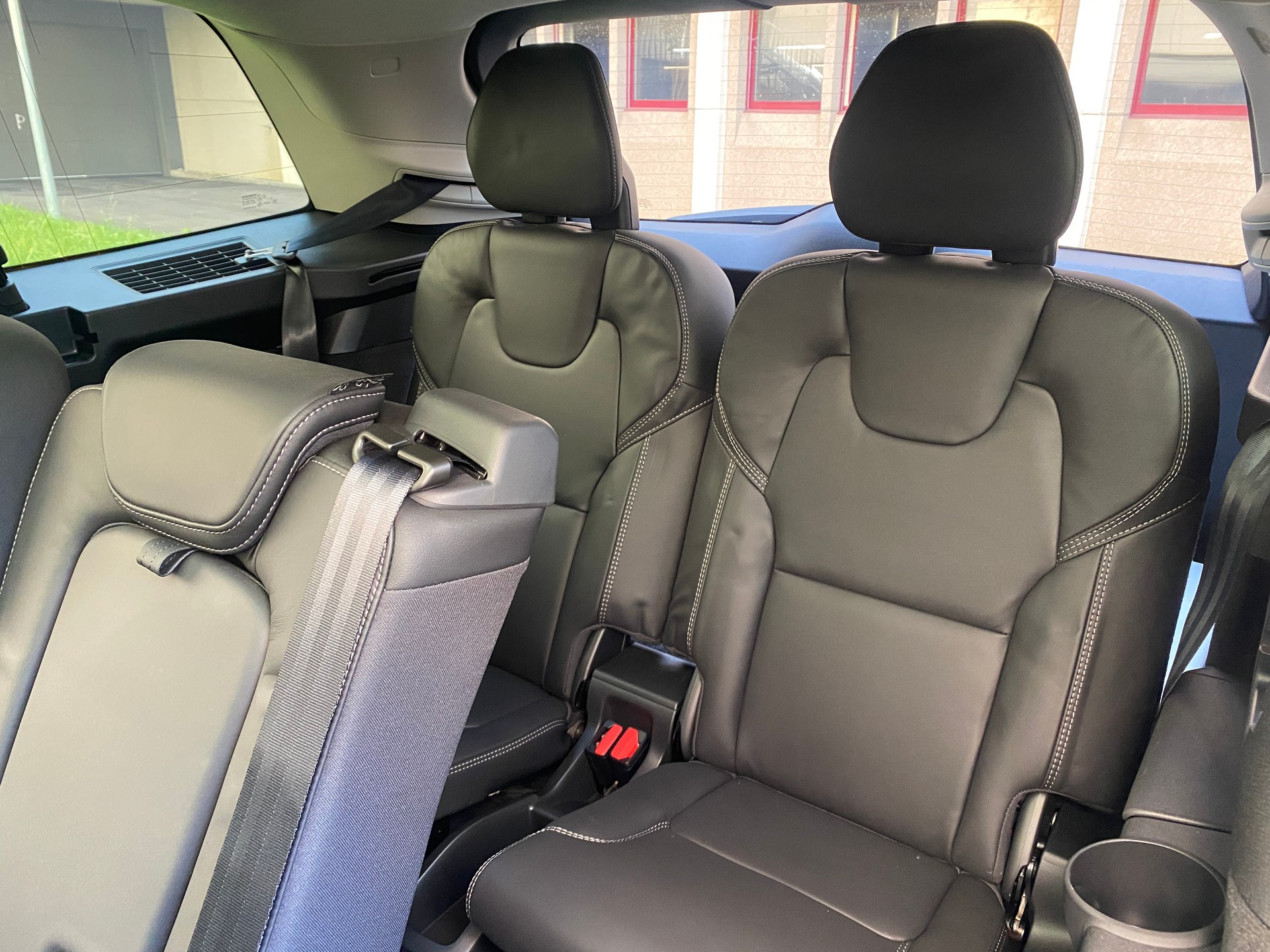 VOLVO XC90 2.0 T8 TE Ultra Bright eAWD-image-18