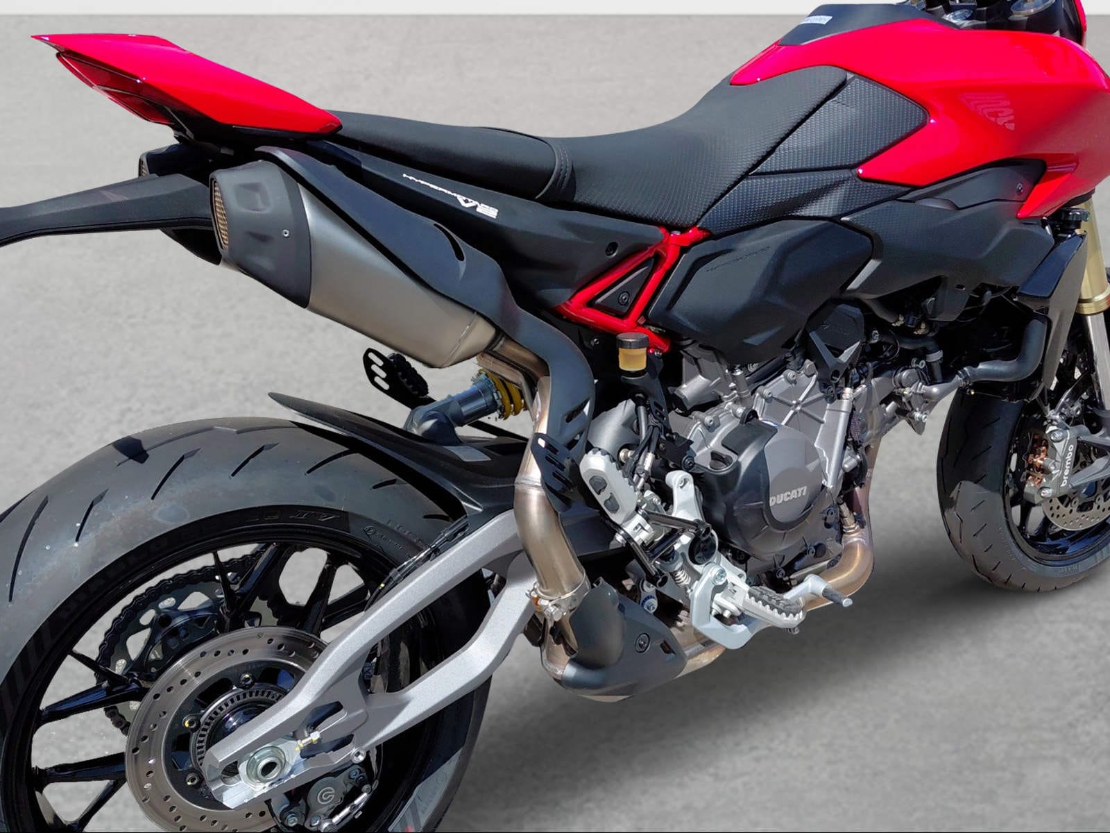 DUCATI HYPERMOTARD V2-image-2