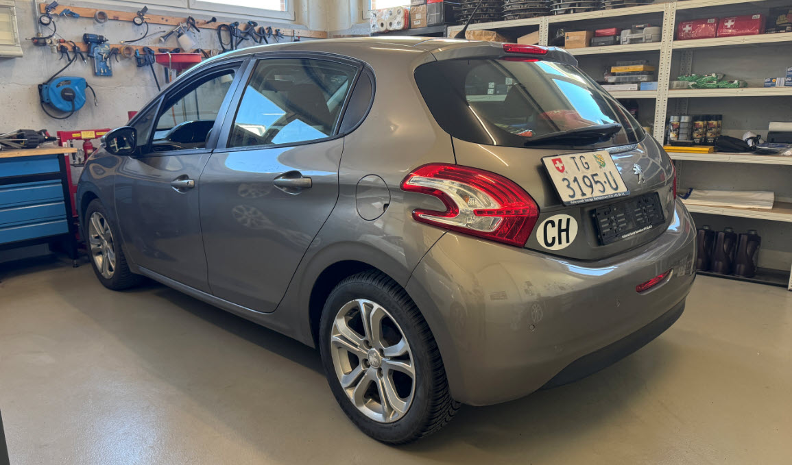 PEUGEOT 208 1.2 VTI Active-showroom-element-2
