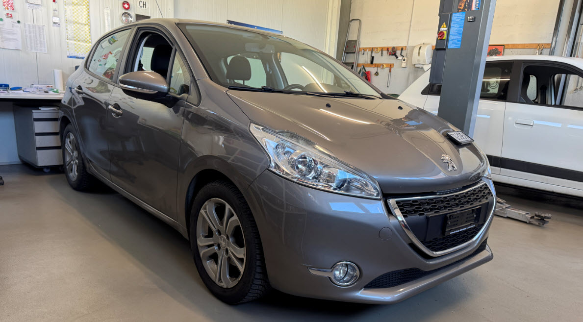 PEUGEOT 208 1.2 VTI Active-showroom-element-1
