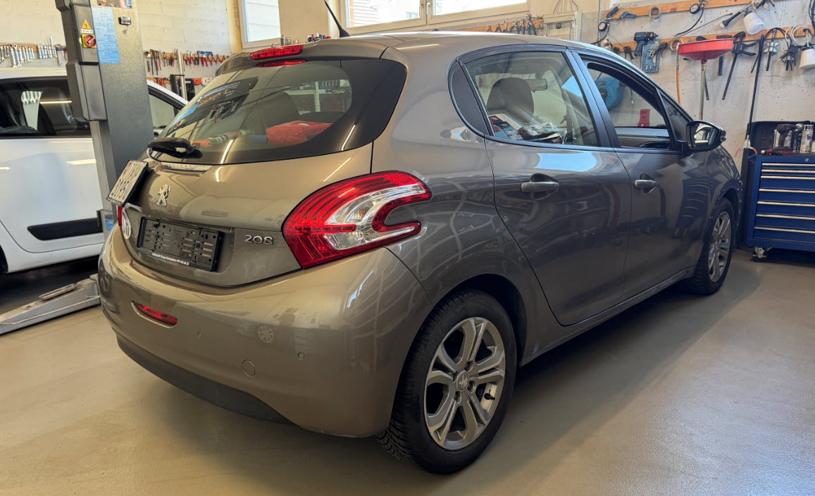 PEUGEOT 208 1.2 VTI Active-showroom-element-3