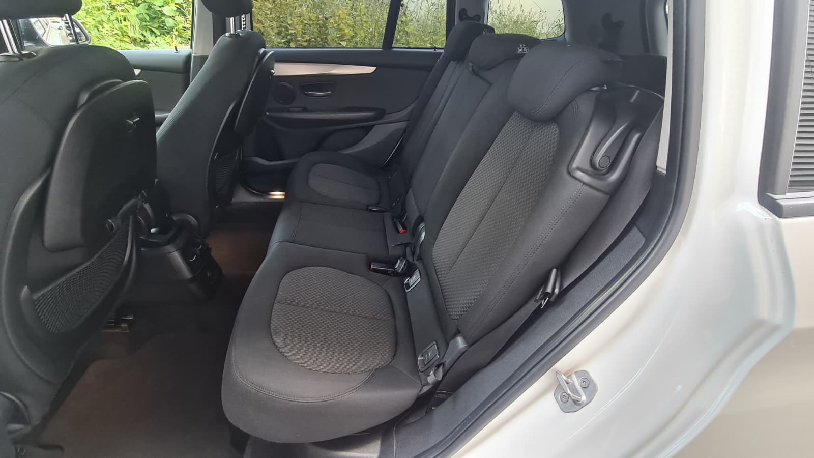 BMW 220d xDrive Gran Tourer Steptronic ** 7-Plätzer ** Gr-Navi ** RF-Kamera ** Sitzheizung ** LTZ MFK 12.02.2026 **-image-18