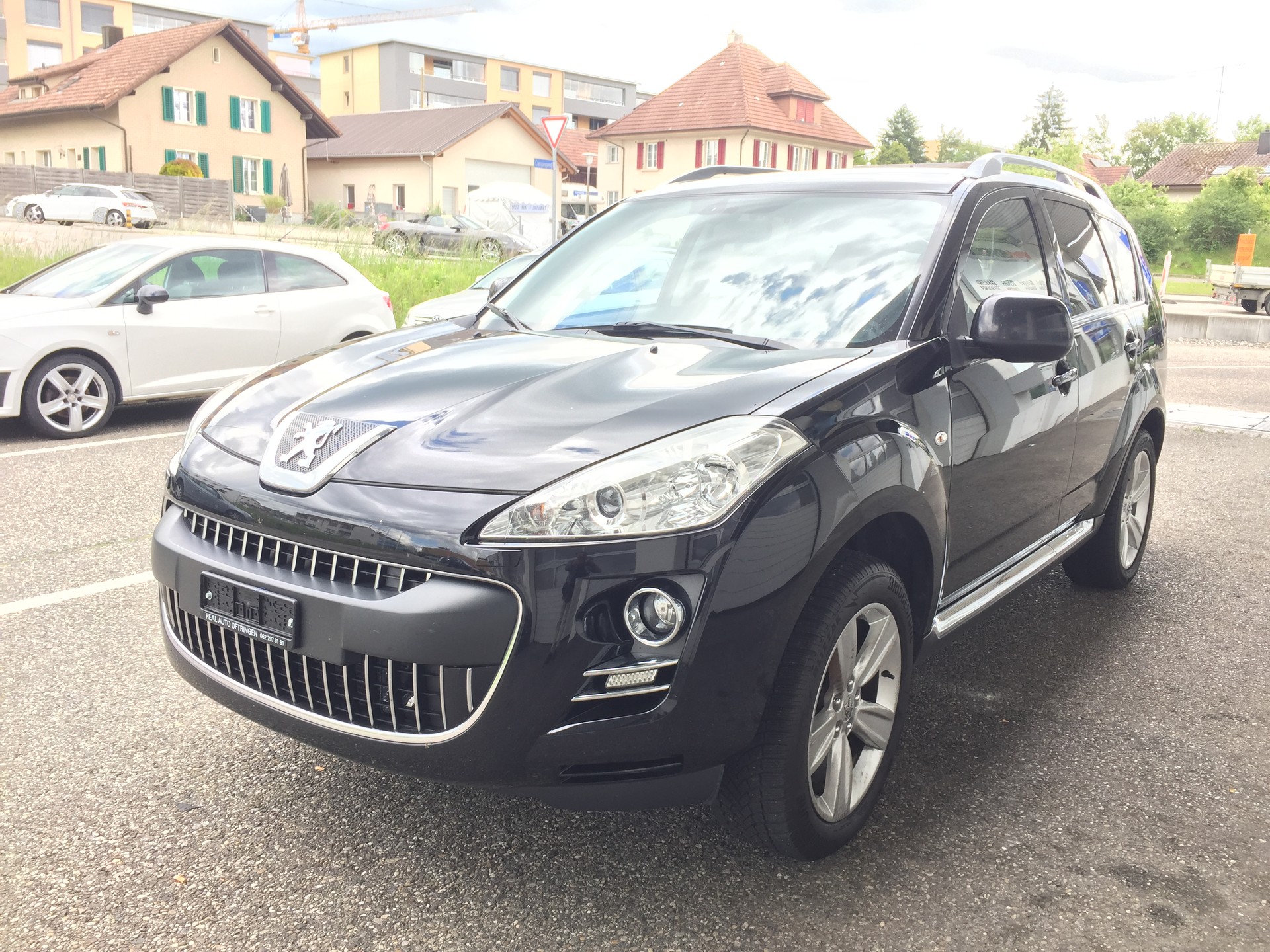 PEUGEOT 4007 2.2 HDi Platinum Edition DCS6-image-1