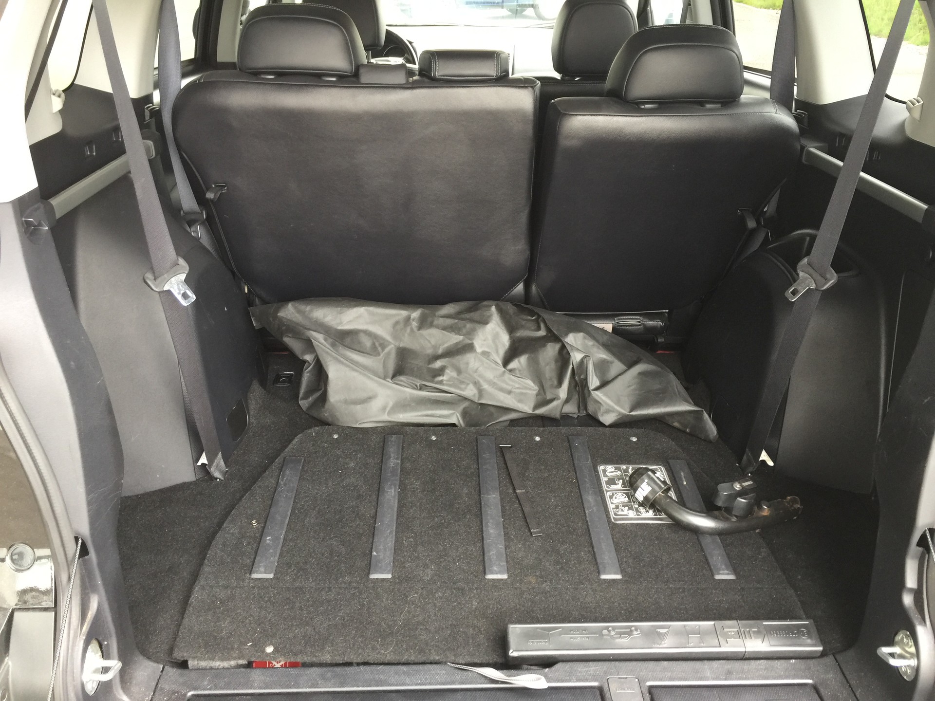 PEUGEOT 4007 2.2 HDi Platinum Edition DCS6-image-6