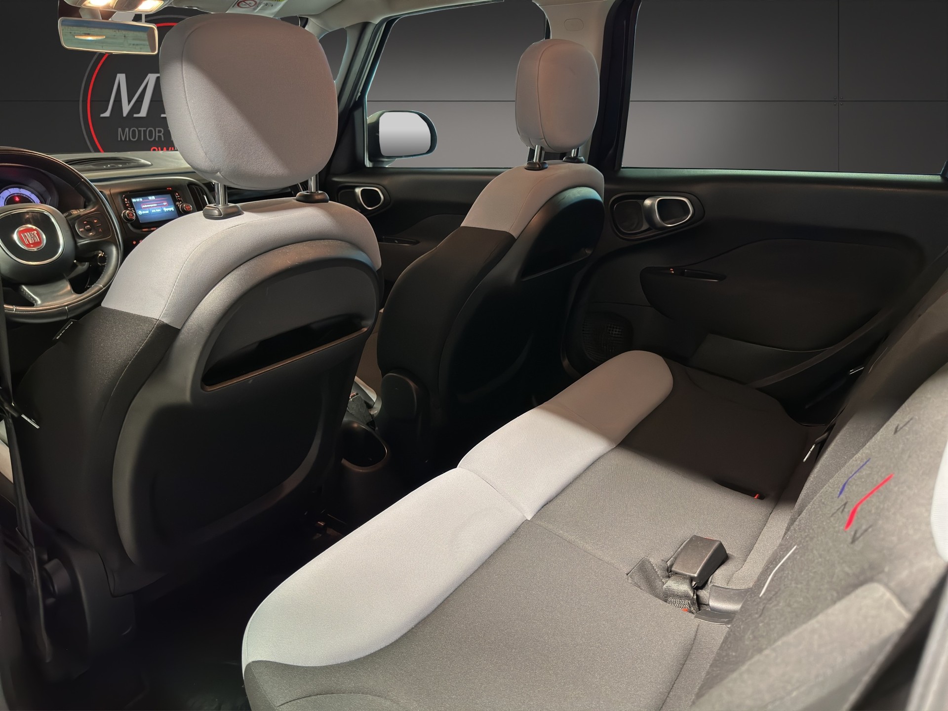 FIAT 500L 1.4 16V Pop Star-image-13