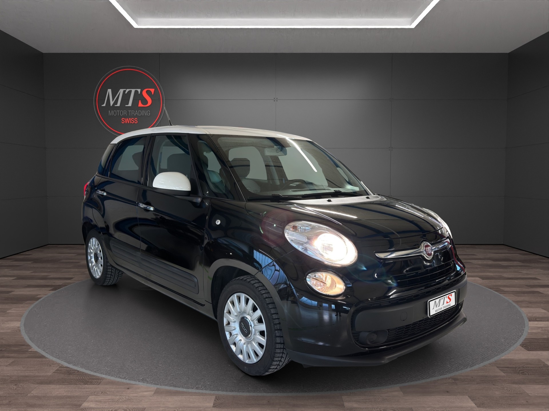 FIAT 500L 1.4 16V Pop Star-image-5