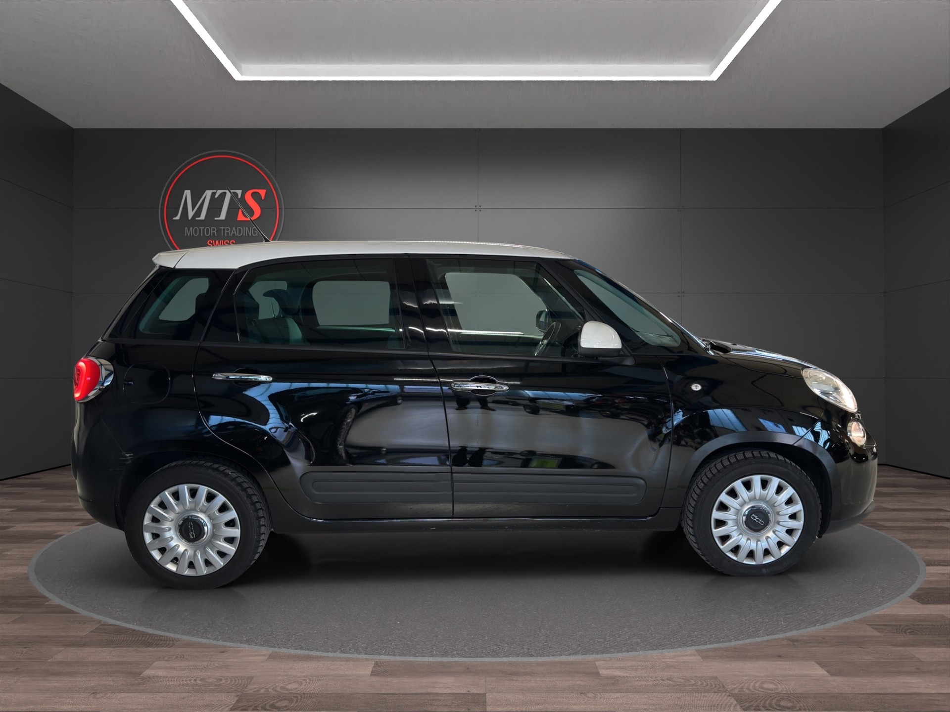 FIAT 500L 1.4 16V Pop Star-showroom-element-3