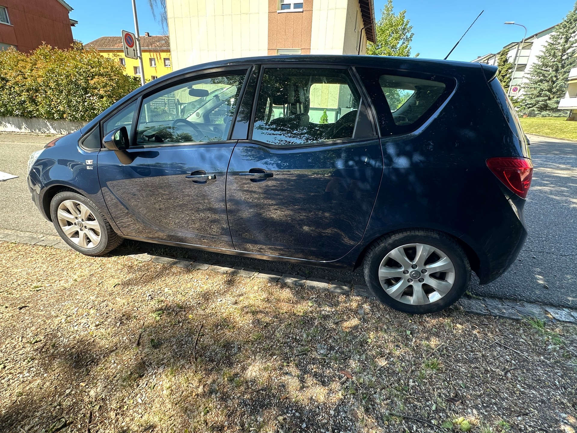 OPEL Meriva 1.4 Turbo Color Edition-image-4