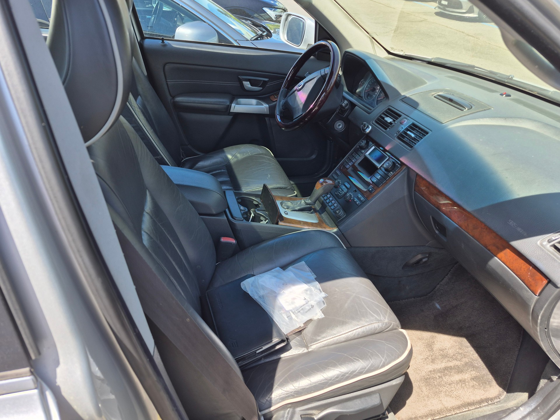 VOLVO XC90 V8 AWD Executive Geartronic-image-5