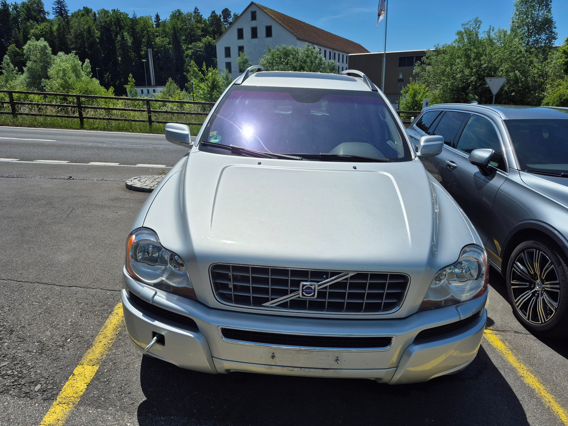 VOLVO XC90 V8 AWD Executive Geartronic-image-2