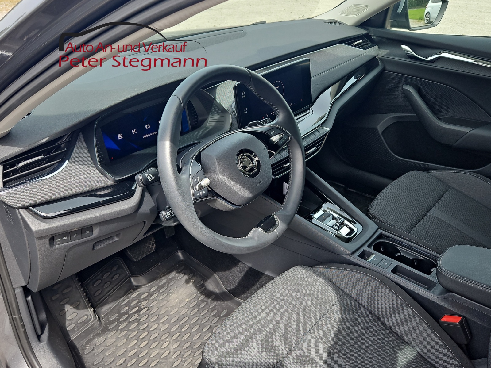 SKODA Octavia Combi 1.5 TSI mHEV DSG Style-image-8