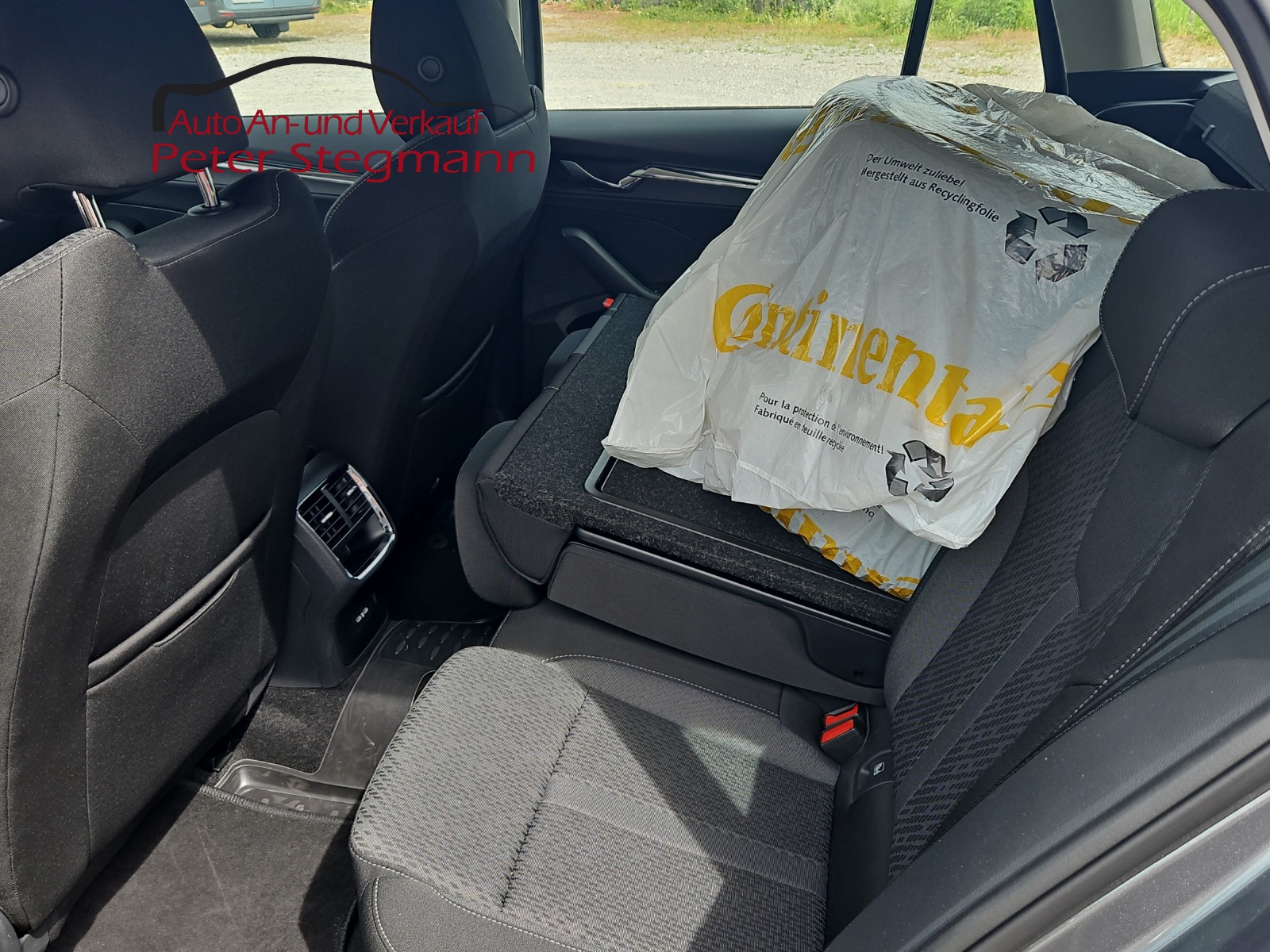 SKODA Octavia Combi 1.5 TSI mHEV DSG Style-image-9