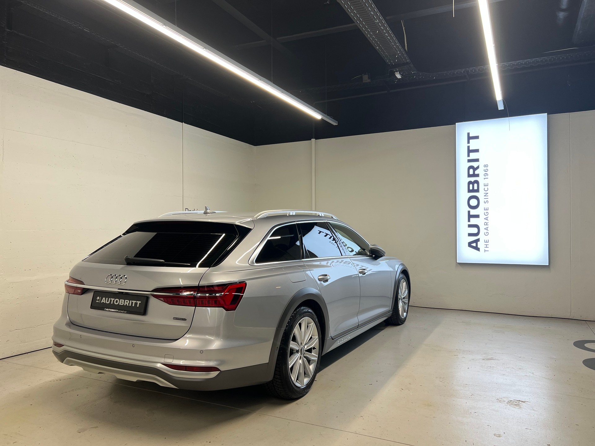 AUDI A6 Allroad 3.0 45 TDI quattro S-Tronic-showroom-element-1