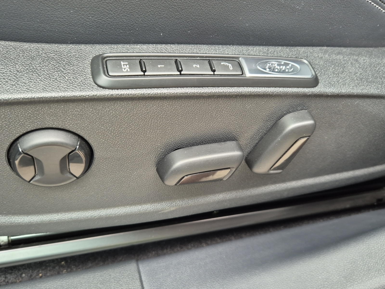 FORD Explorer Elektro Extended Range Premium*Head up Display**360°Kamera*Anhängerkupplung*-image-21