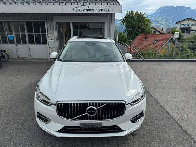 VOLVO XC60 2.0 B4 MH Inscription AWD-image-5