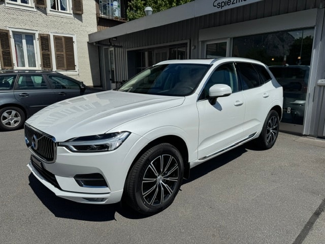 VOLVO XC60 2.0 B4 MH Inscription AWD-image-4