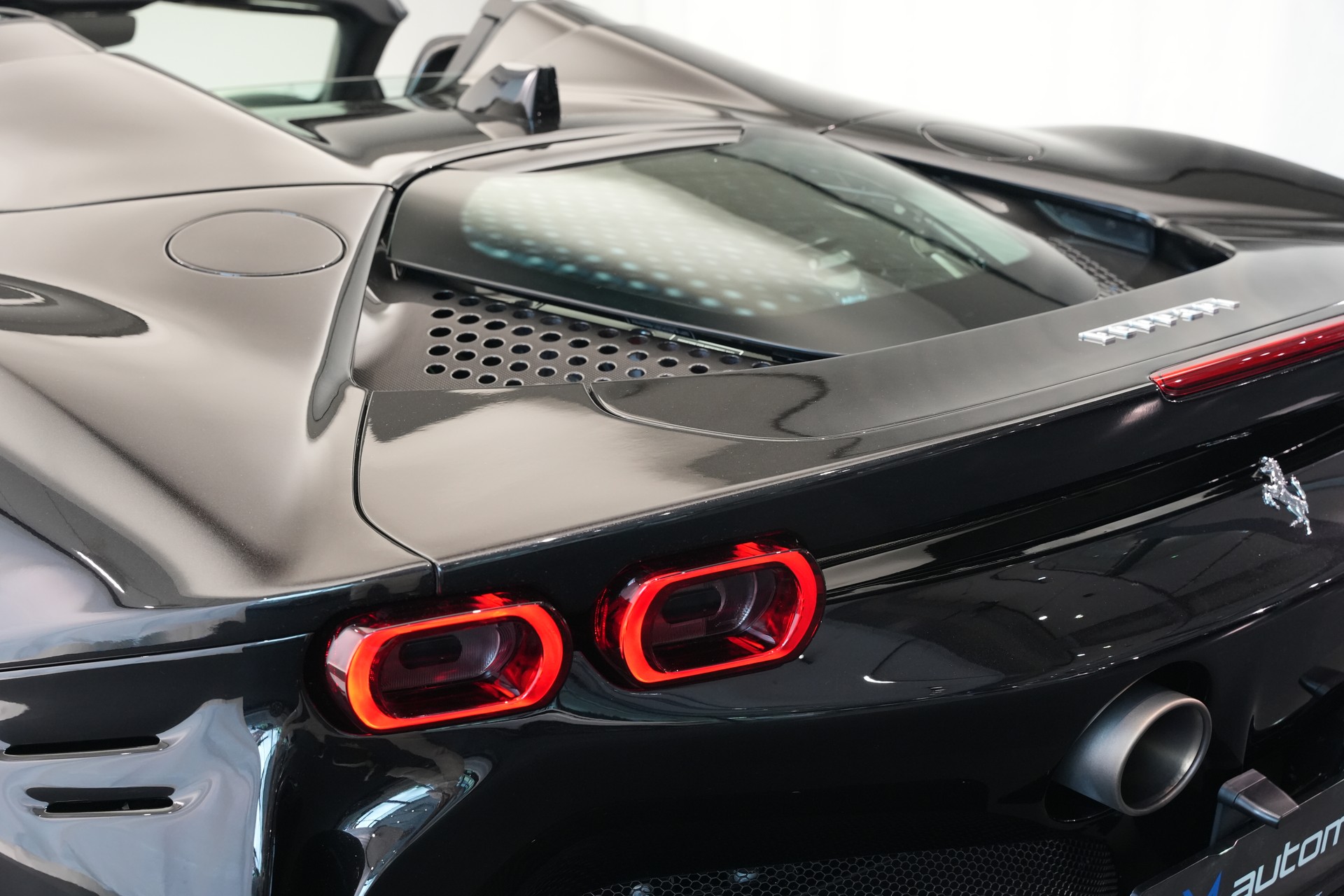 FERRARI SF90 Spider *Nero Daytona*-image-47