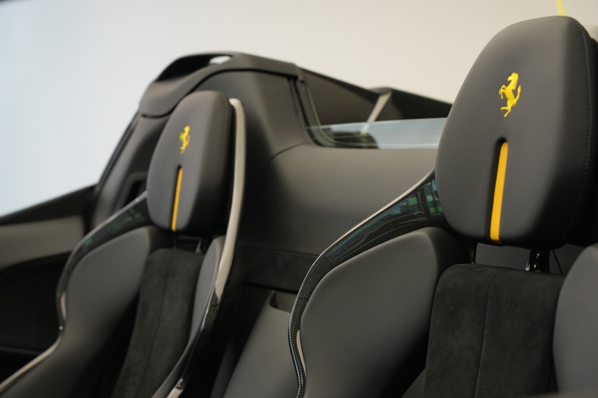 FERRARI SF90 Spider *Nero Daytona*-image-30
