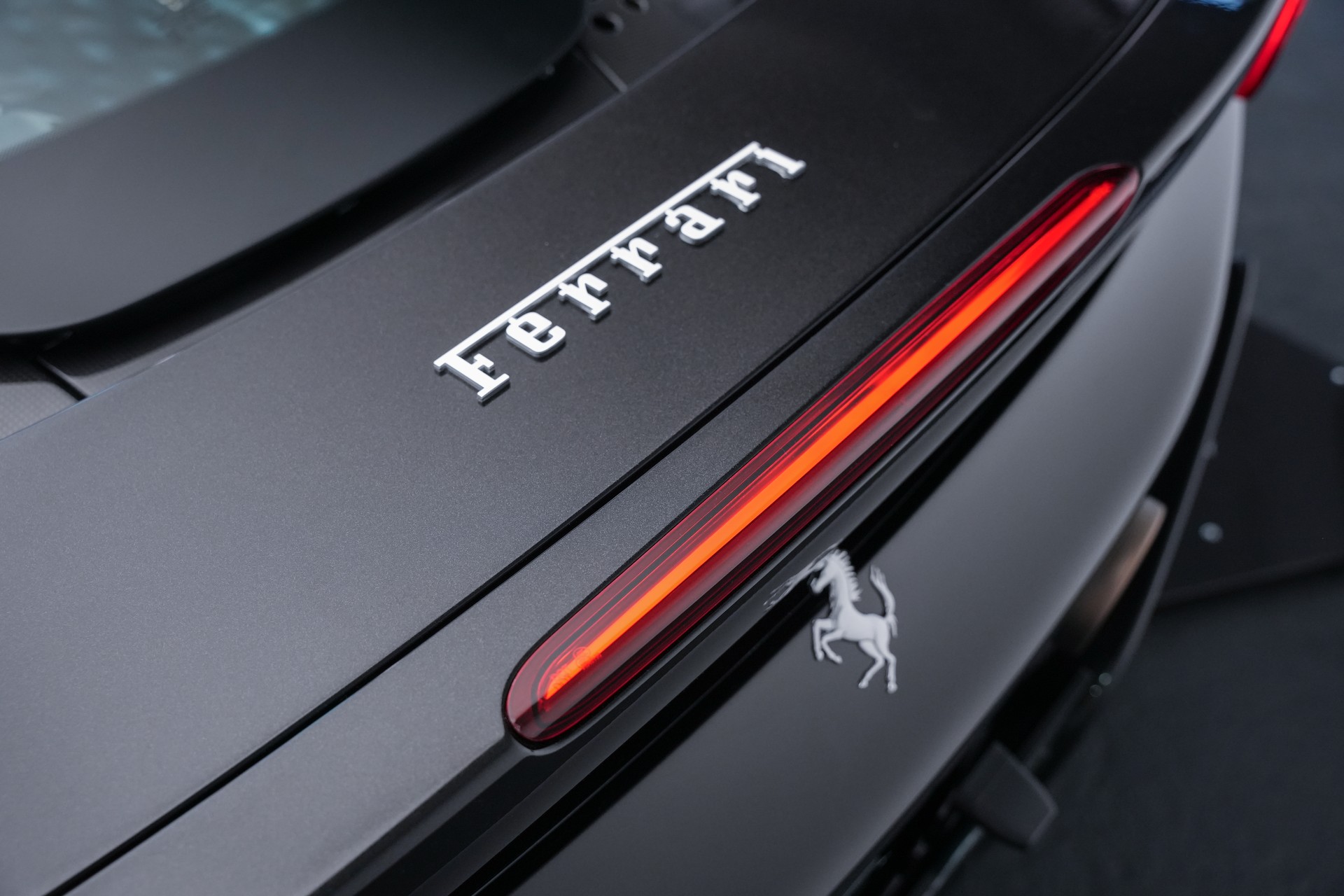FERRARI SF90 Spider *CH-Fahrzeug* *Nero Daytona* *Carbon*-image-39