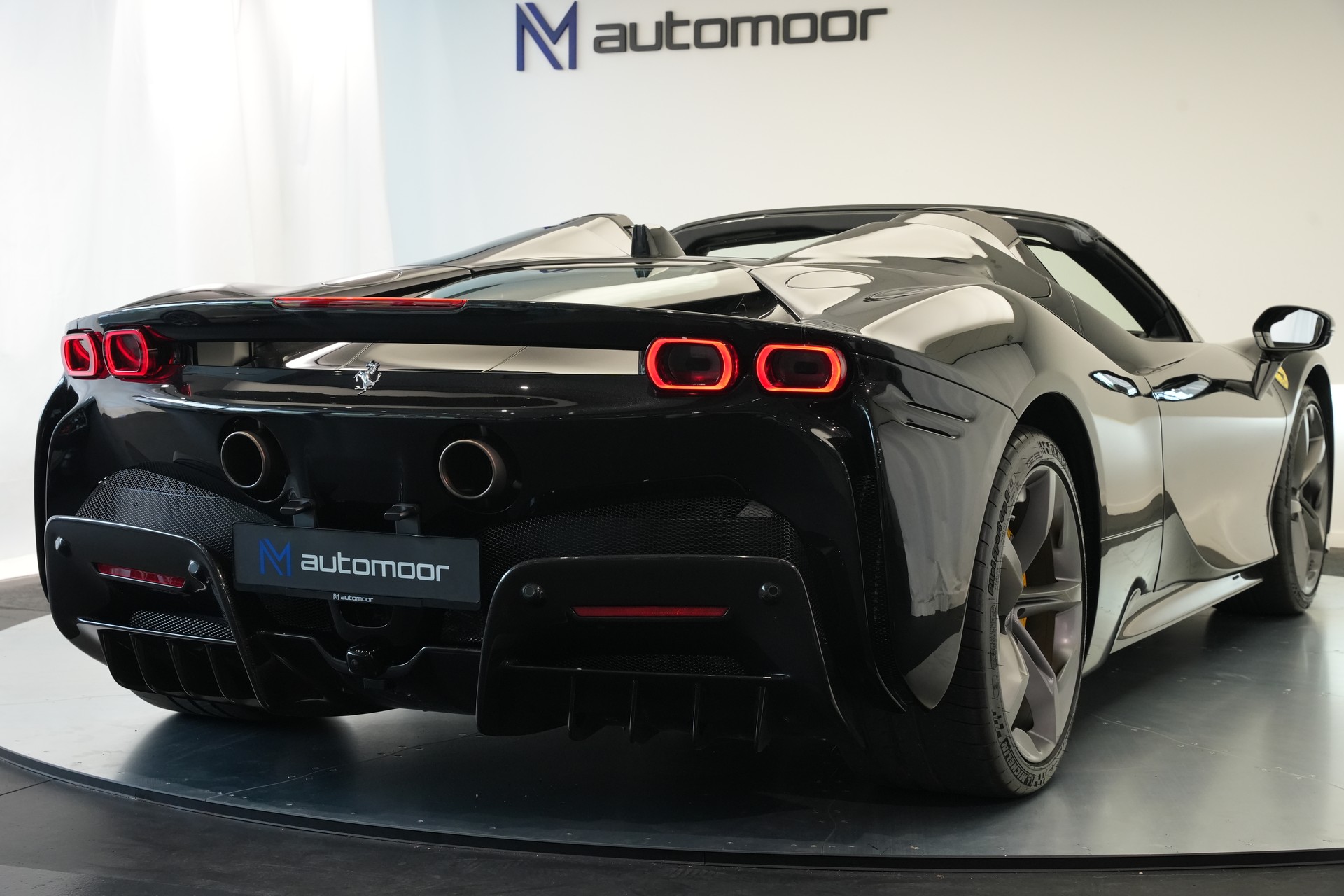 FERRARI SF90 Spider *Nero Daytona*-image-43