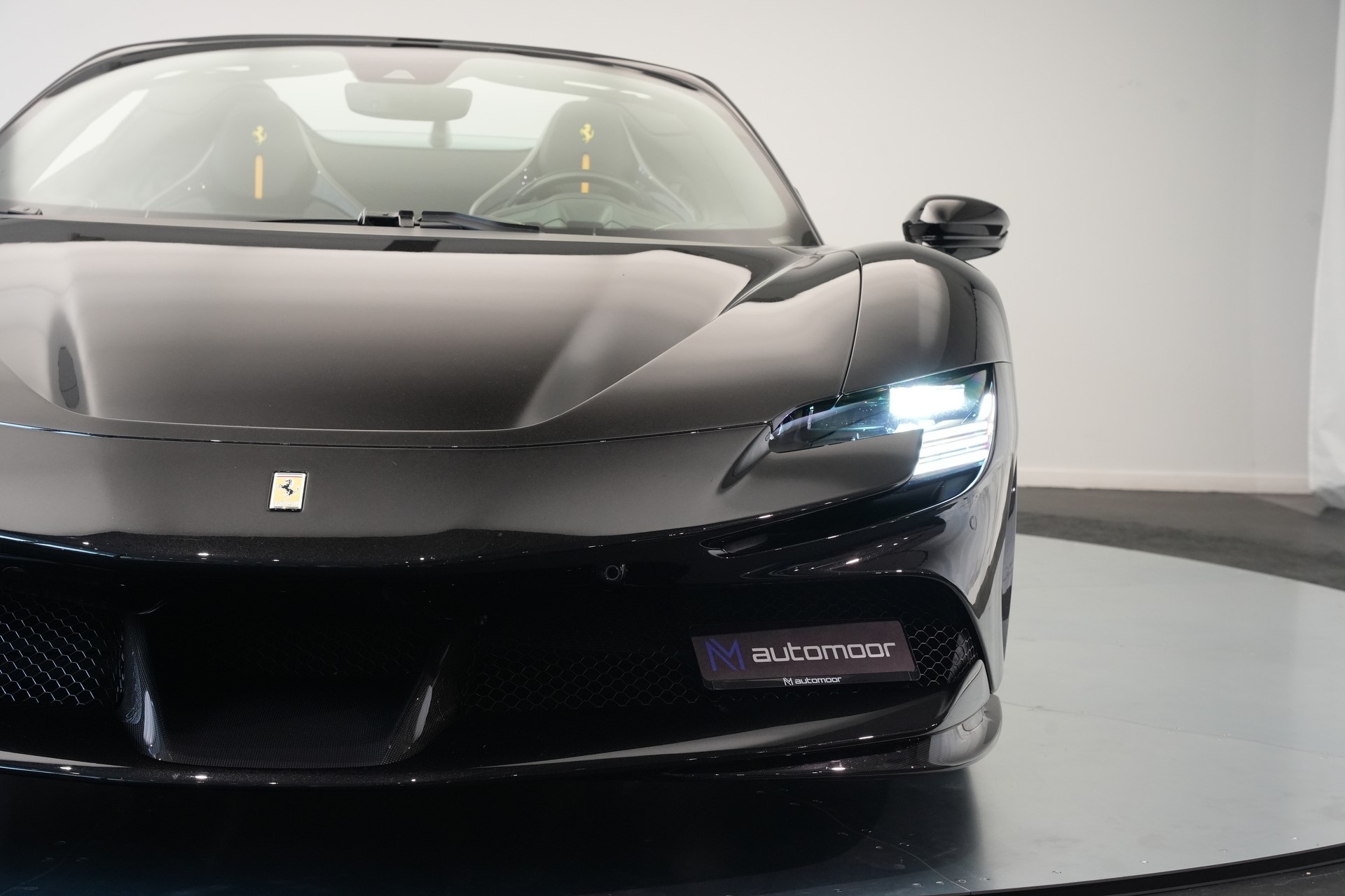 FERRARI SF90 Spider *Nero Daytona*-image-38