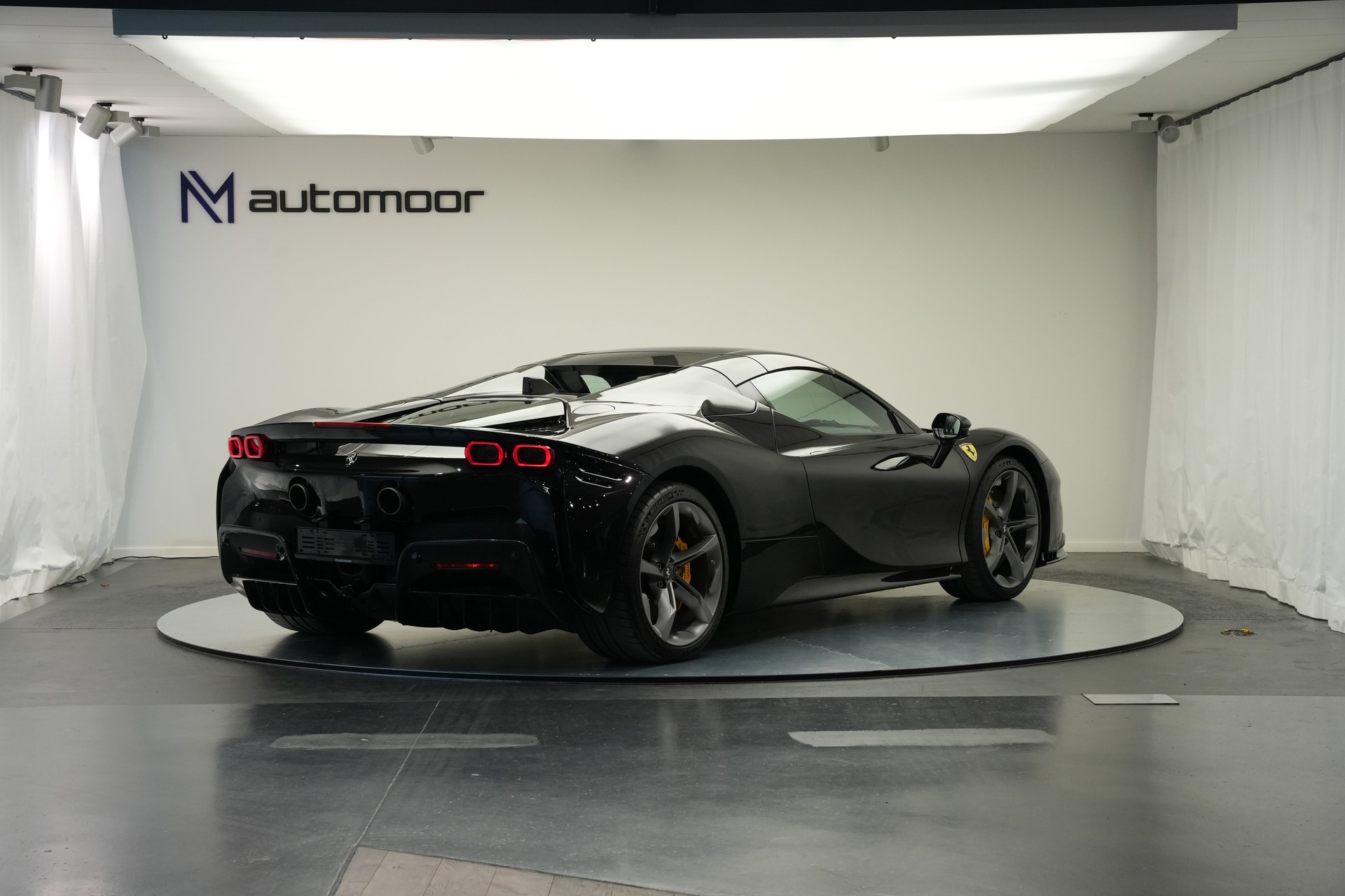 FERRARI SF90 Spider *Nero Daytona*-image-50