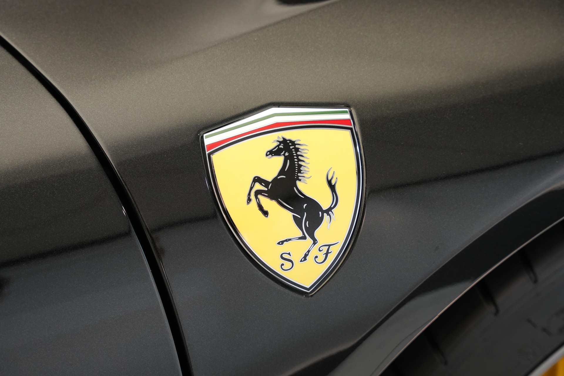 FERRARI SF90 Spider *Nero Daytona*-image-34
