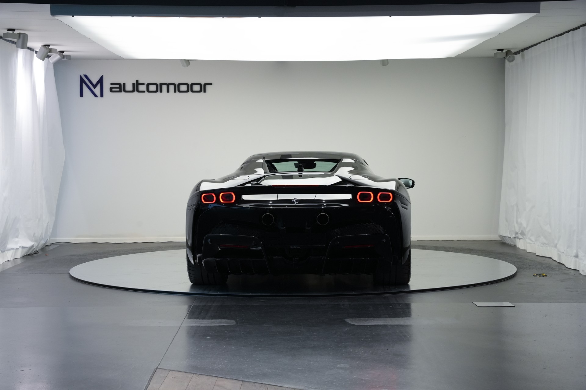 FERRARI SF90 Spider *CH-Fahrzeug* *Nero Daytona* *Carbon*-image-54