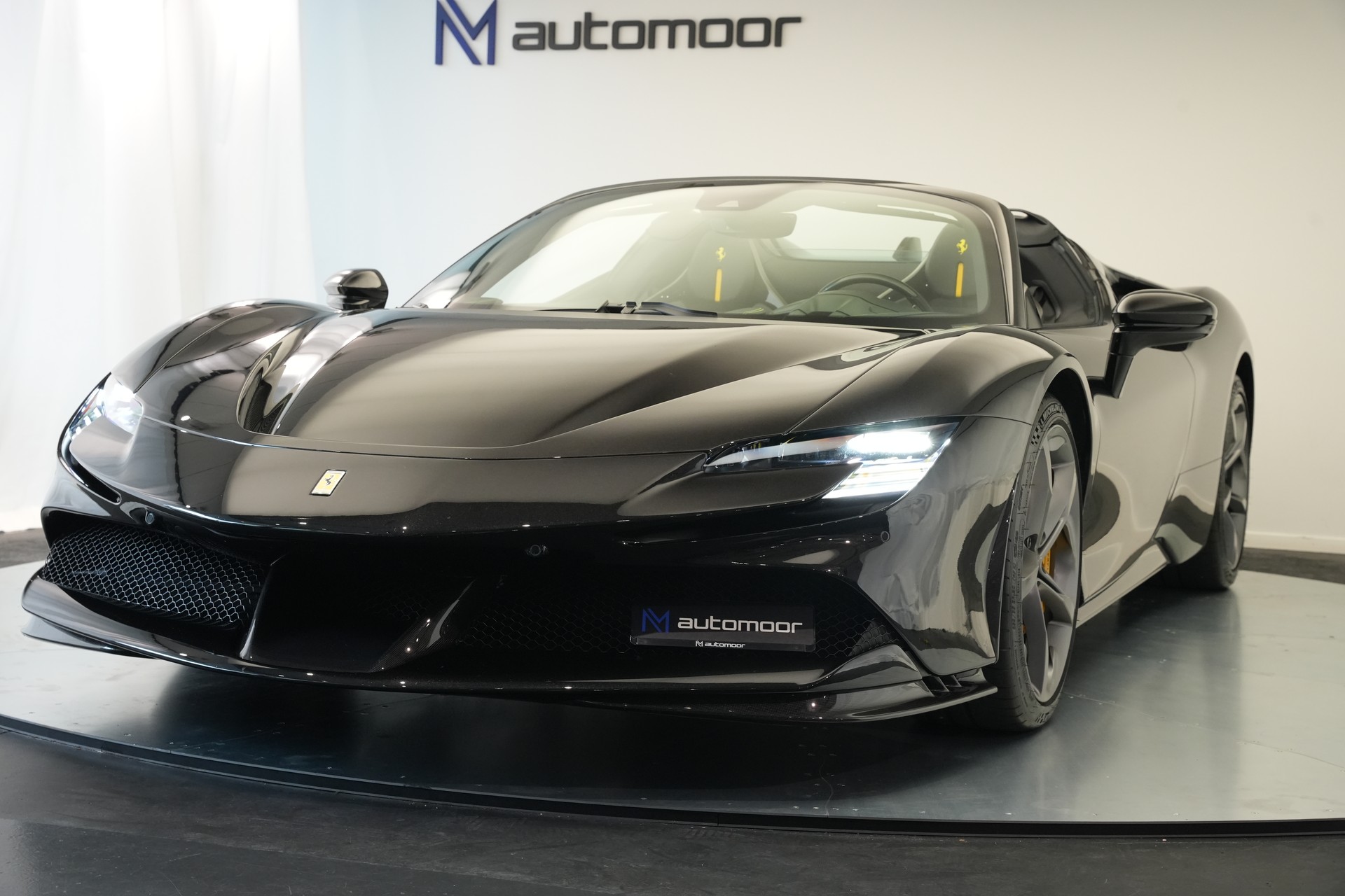 FERRARI SF90 Spider *Nero Daytona*-image-40