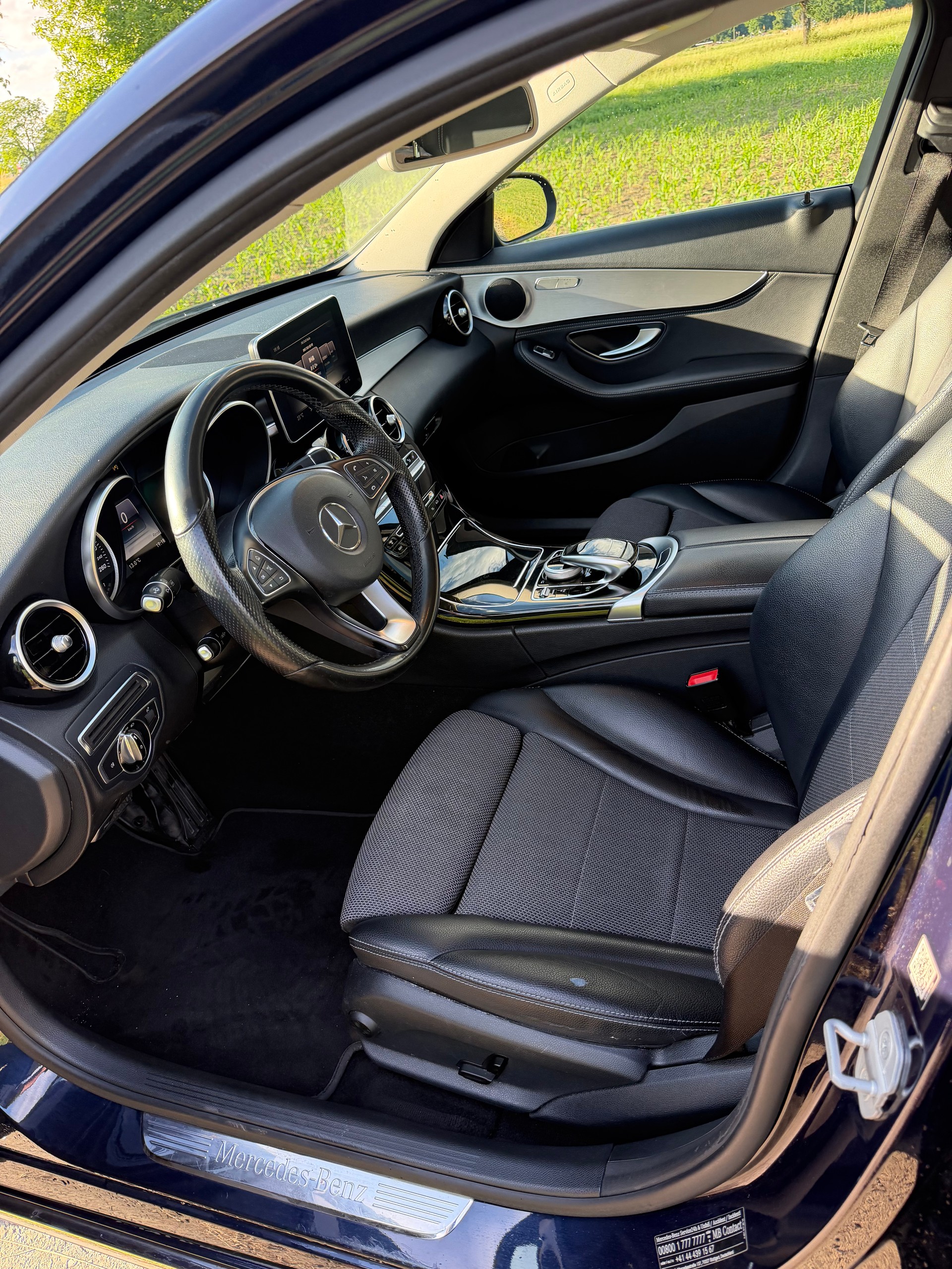 MERCEDES-BENZ C 200 Swiss Star Edition 7G-Tronic-image-7