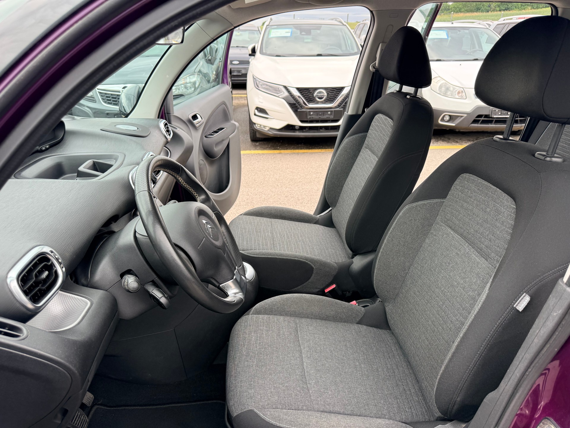 CITROEN C3 Picasso 1.2 Pure Tech Feel Edition-image-12