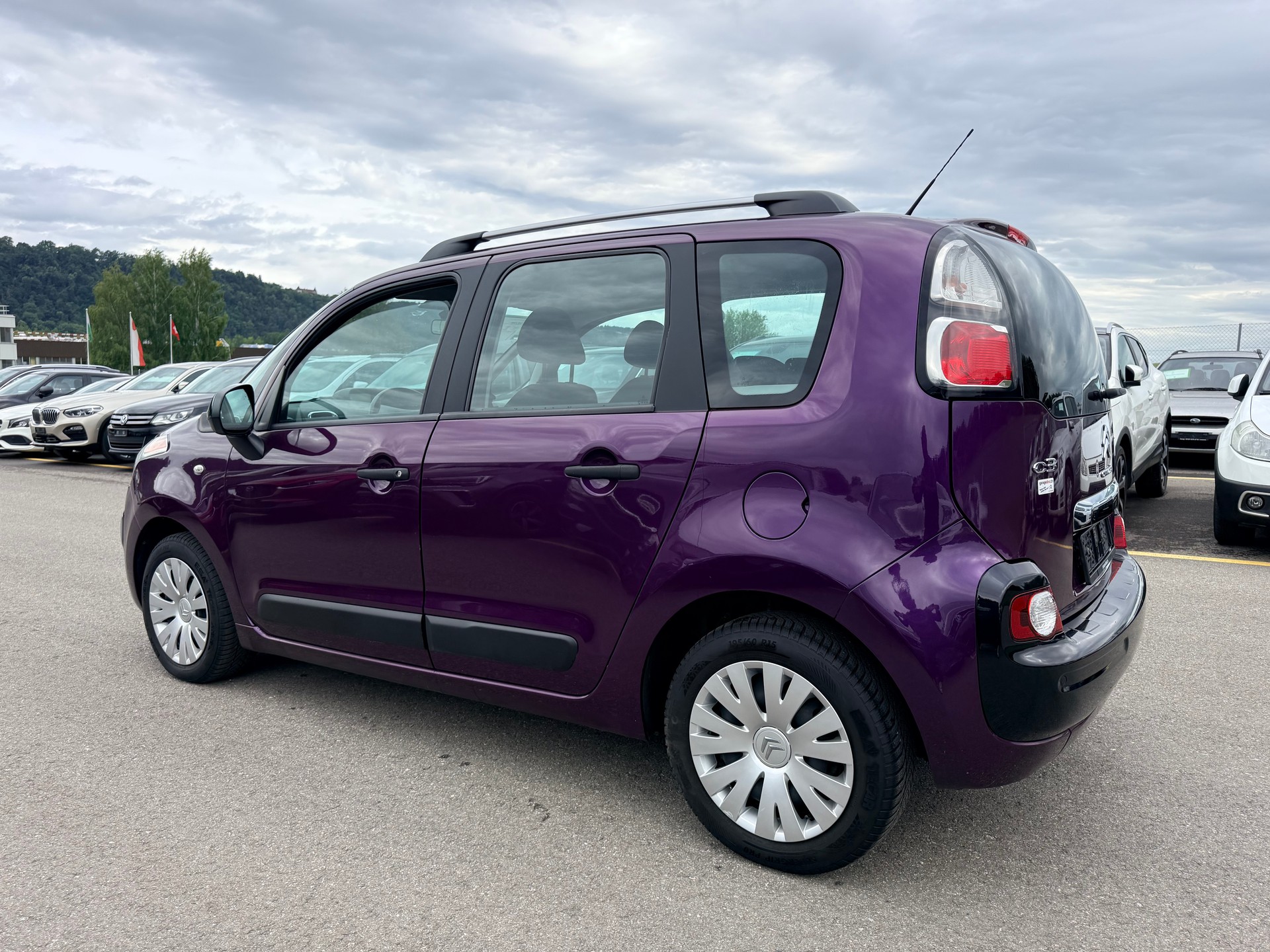 CITROEN C3 Picasso 1.2 Pure Tech Feel Edition-image-8