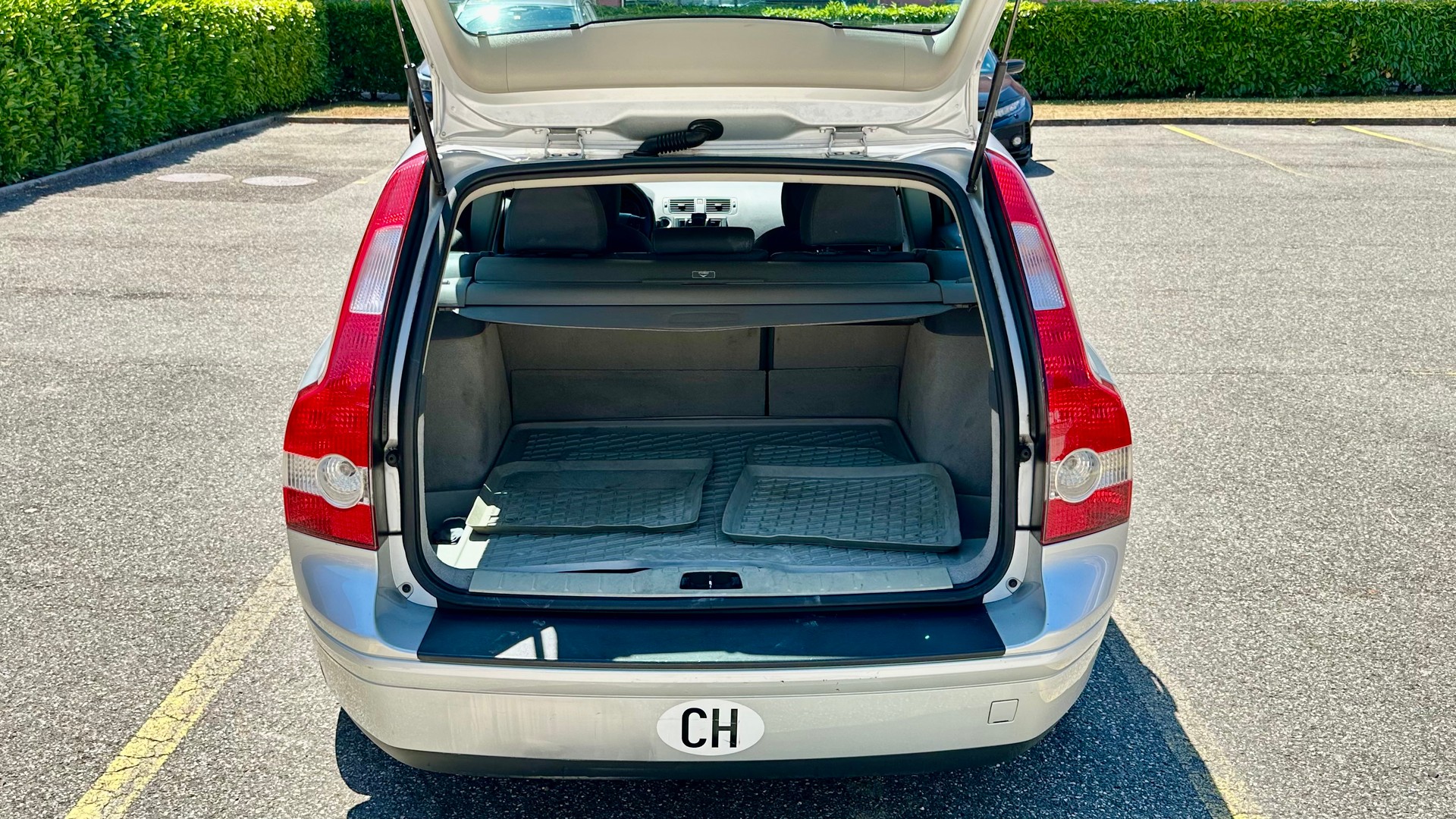 VOLVO 2.4 Momentum-image-7