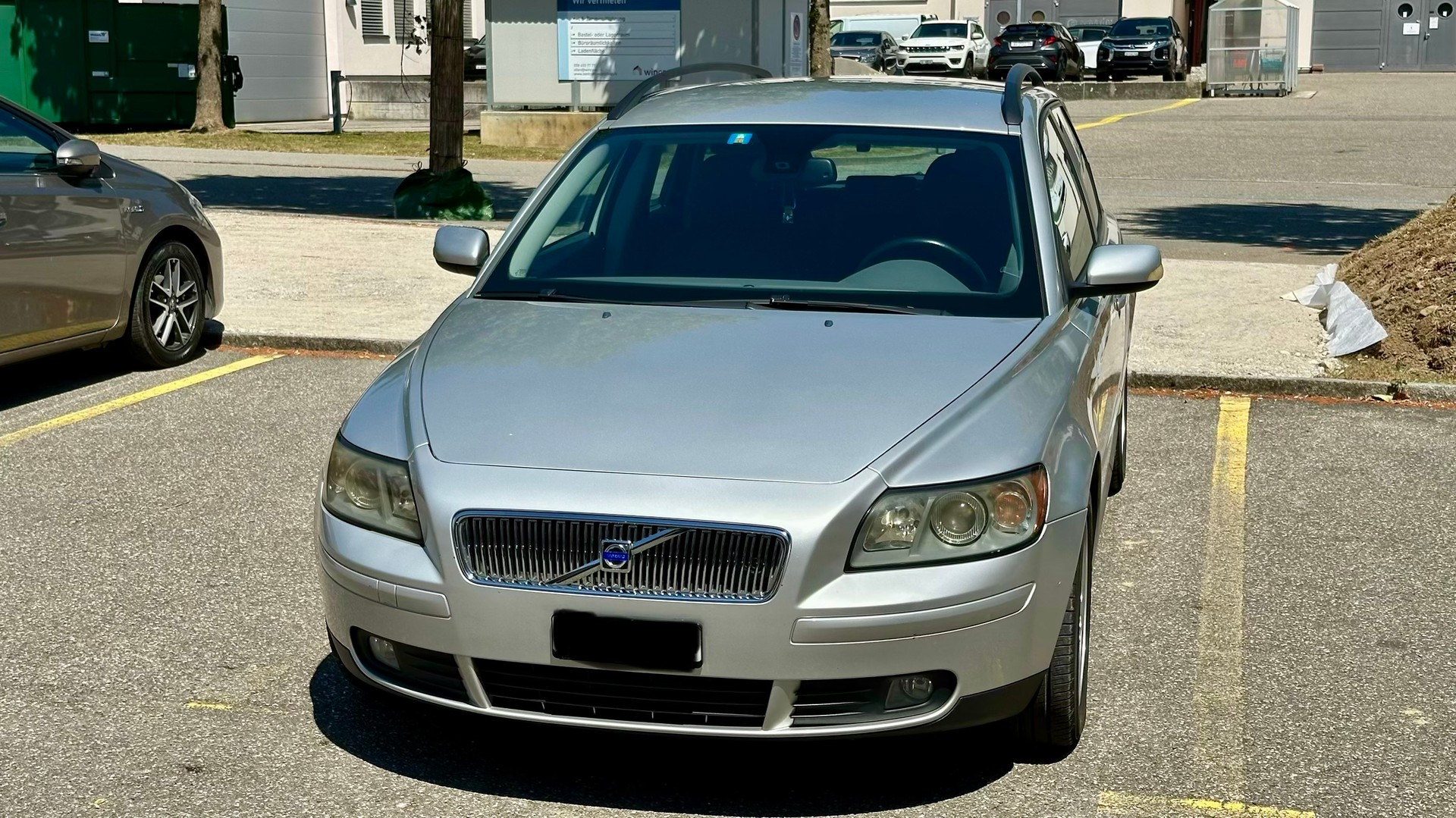 VOLVO 2.4 Momentum